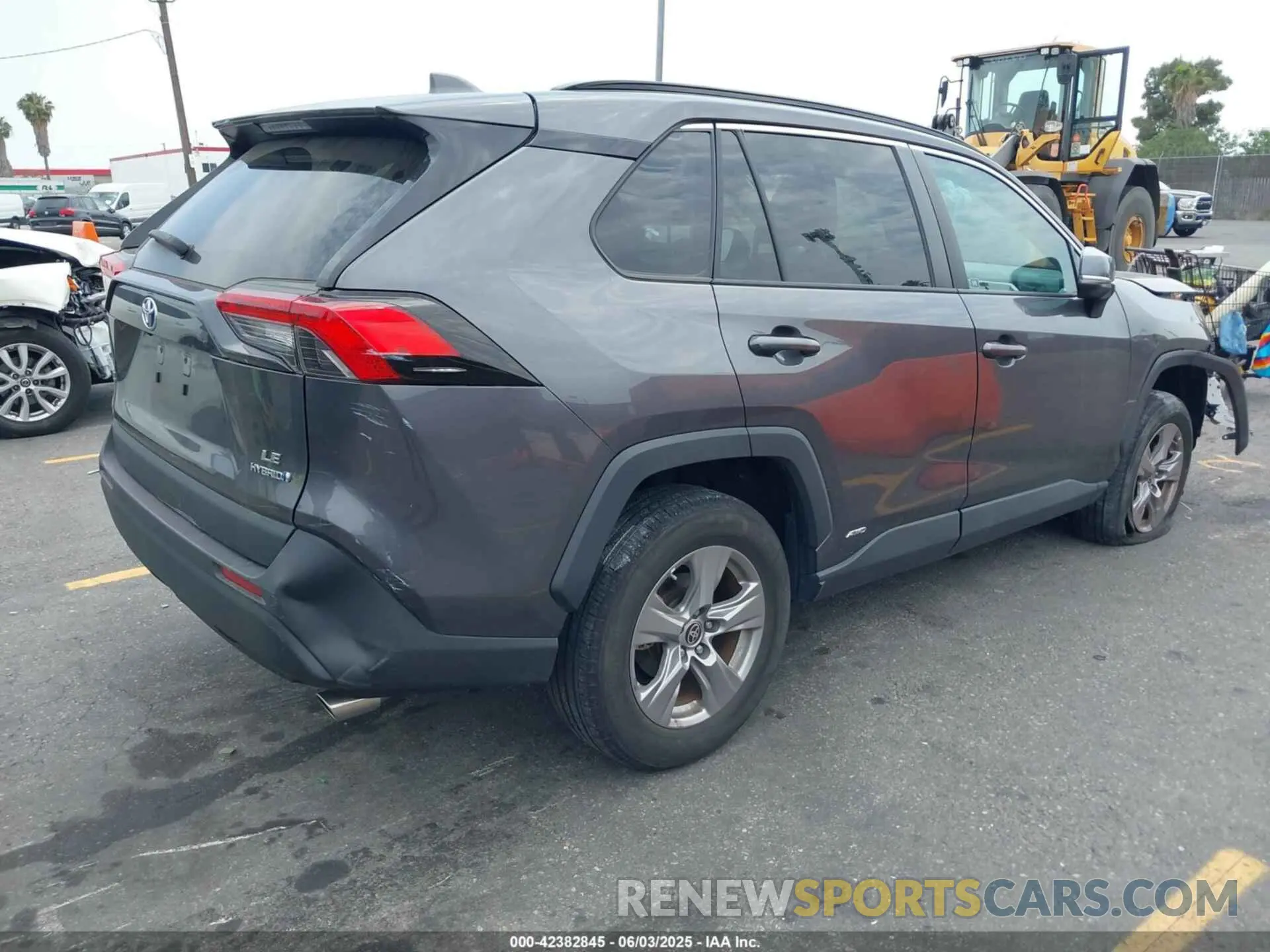 4 Photograph of a damaged car 4T3MWRFV2NU072571 TOYOTA RAV4 HYBRID 2022