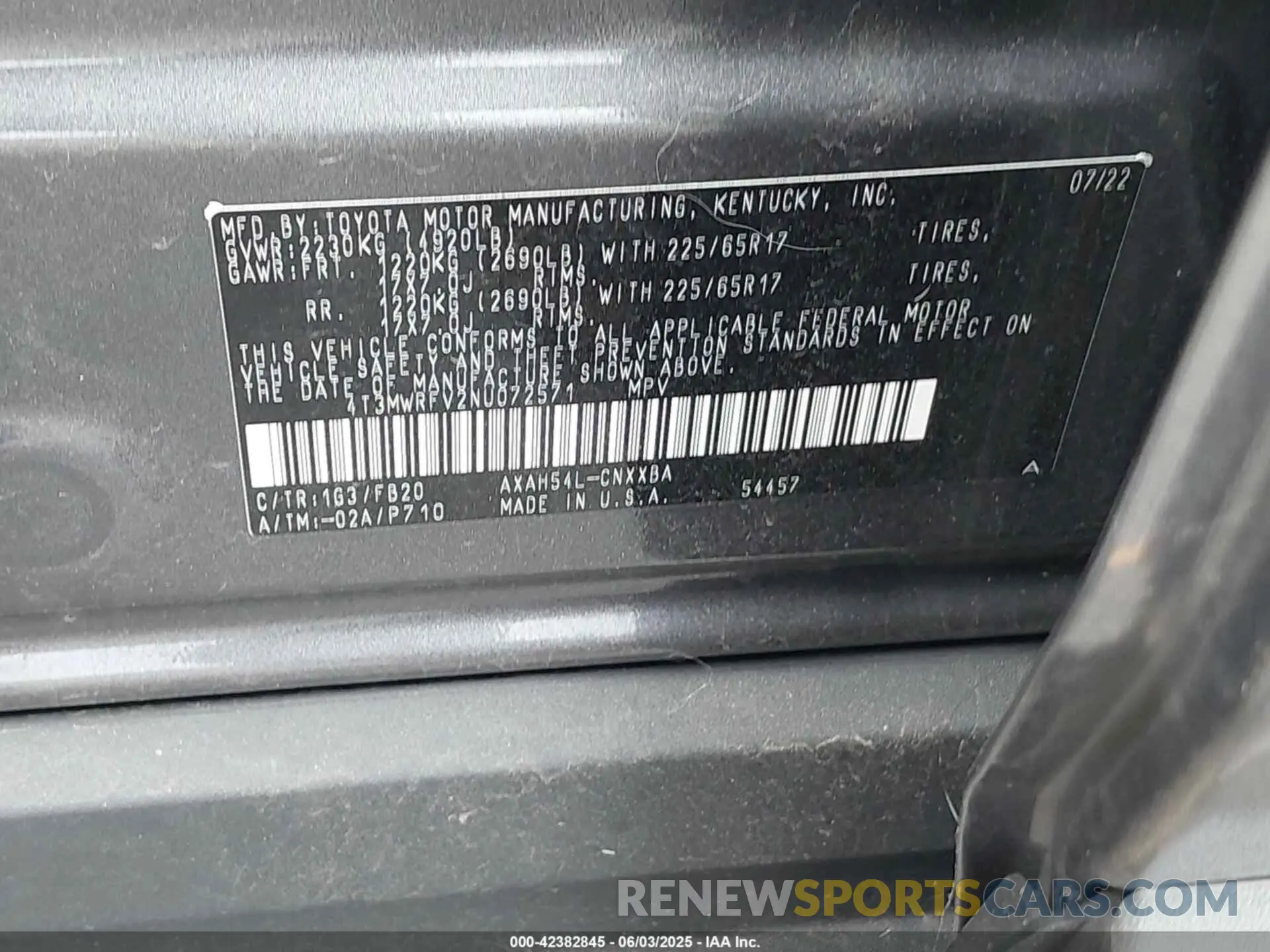 9 Photograph of a damaged car 4T3MWRFV2NU072571 TOYOTA RAV4 HYBRID 2022