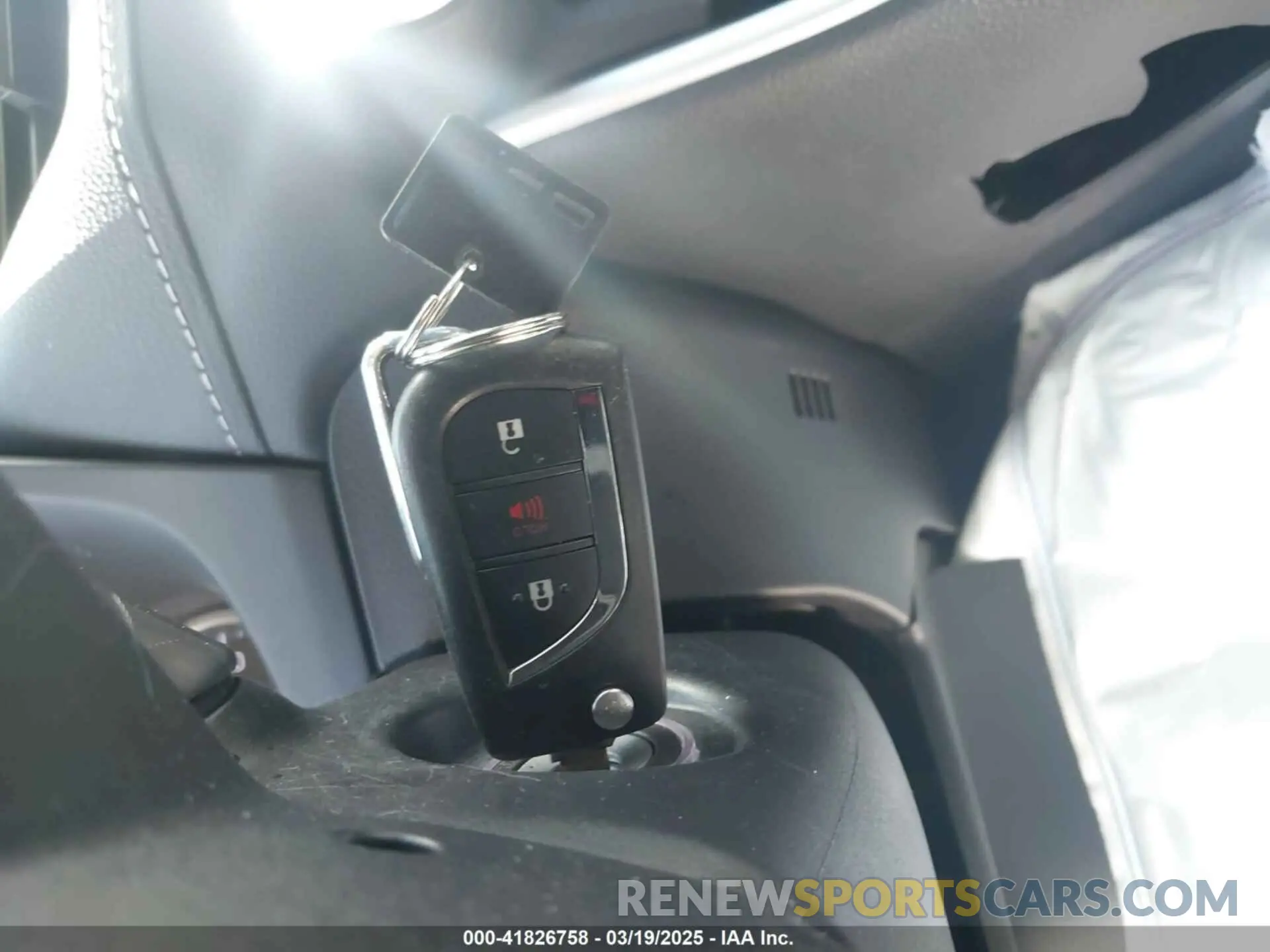 11 Photograph of a damaged car 4T3MWRFV6NU074064 TOYOTA RAV4 HYBRID 2022