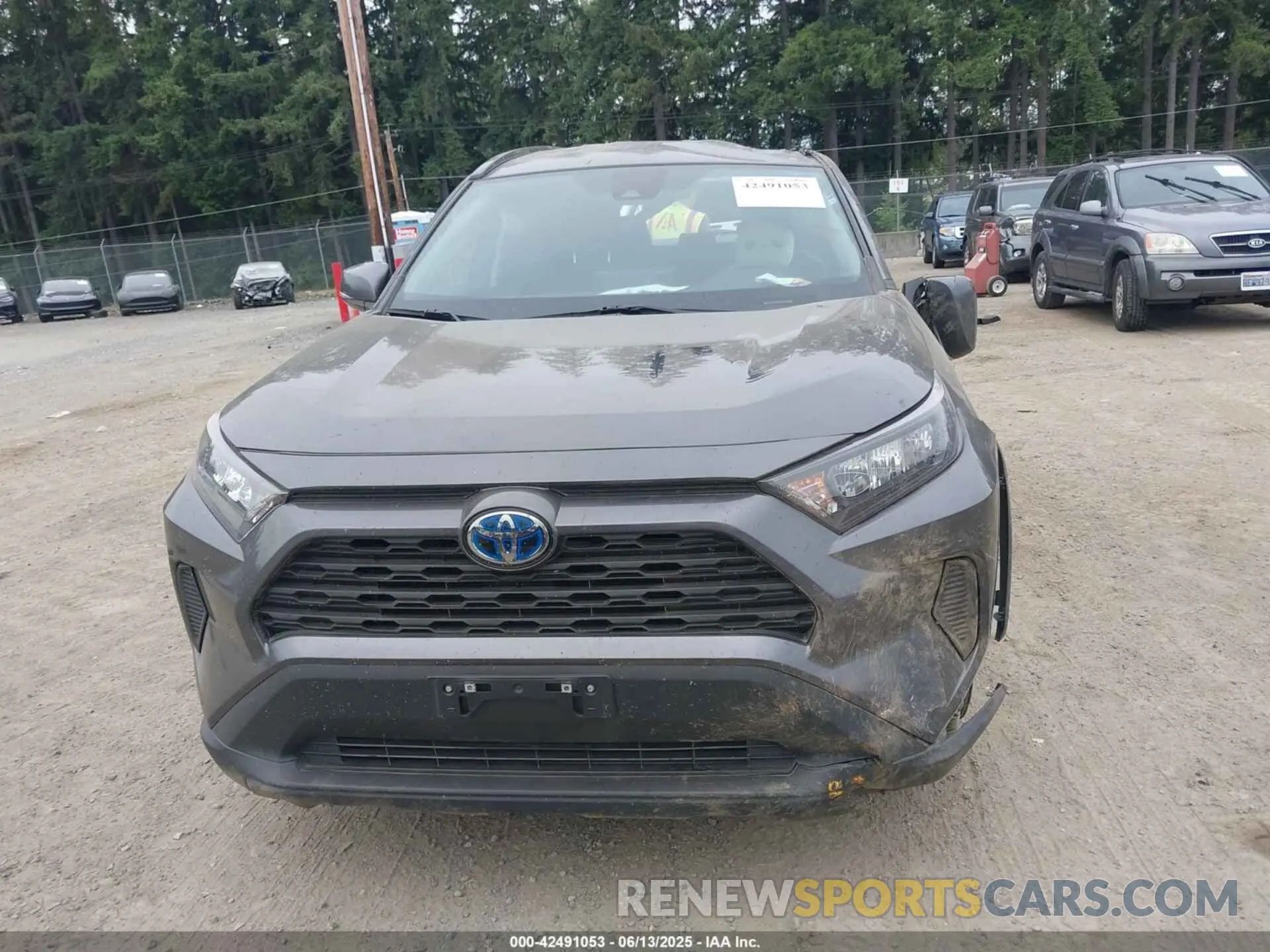 12 Photograph of a damaged car 4T3MWRFV7NU073909 TOYOTA RAV4 HYBRID 2022