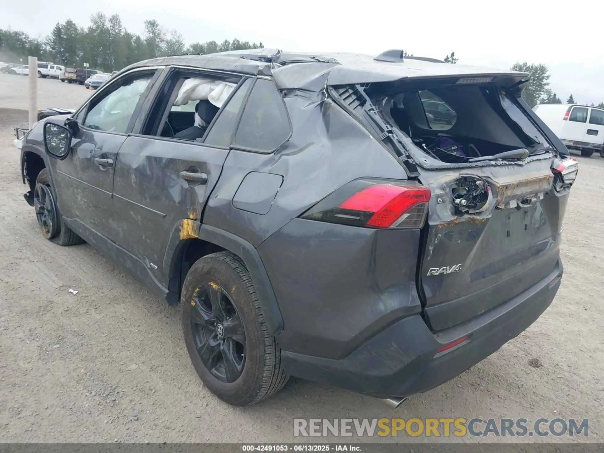 3 Photograph of a damaged car 4T3MWRFV7NU073909 TOYOTA RAV4 HYBRID 2022