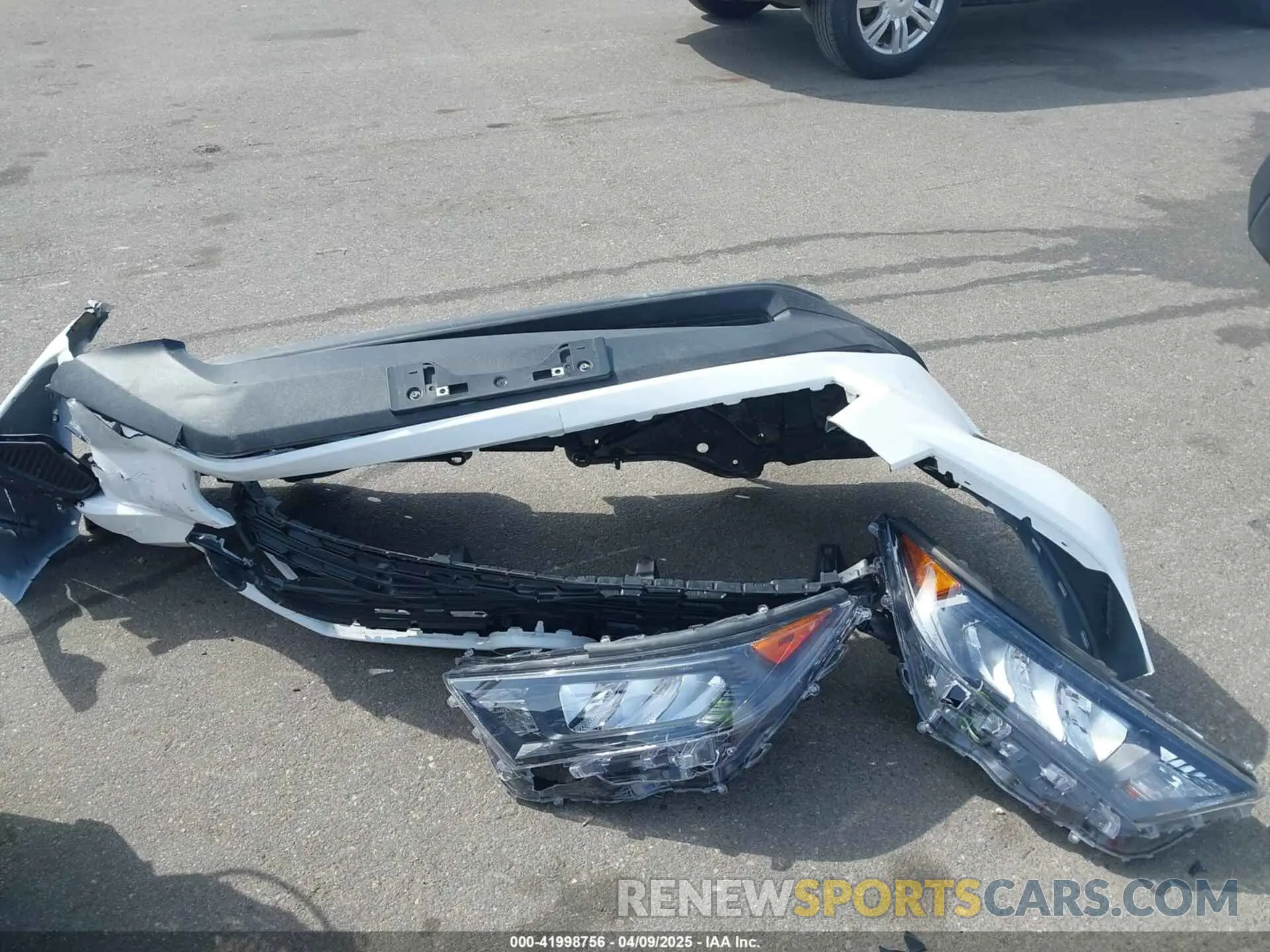 12 Photograph of a damaged car 4T3MWRFV9NU073555 TOYOTA RAV4 HYBRID 2022