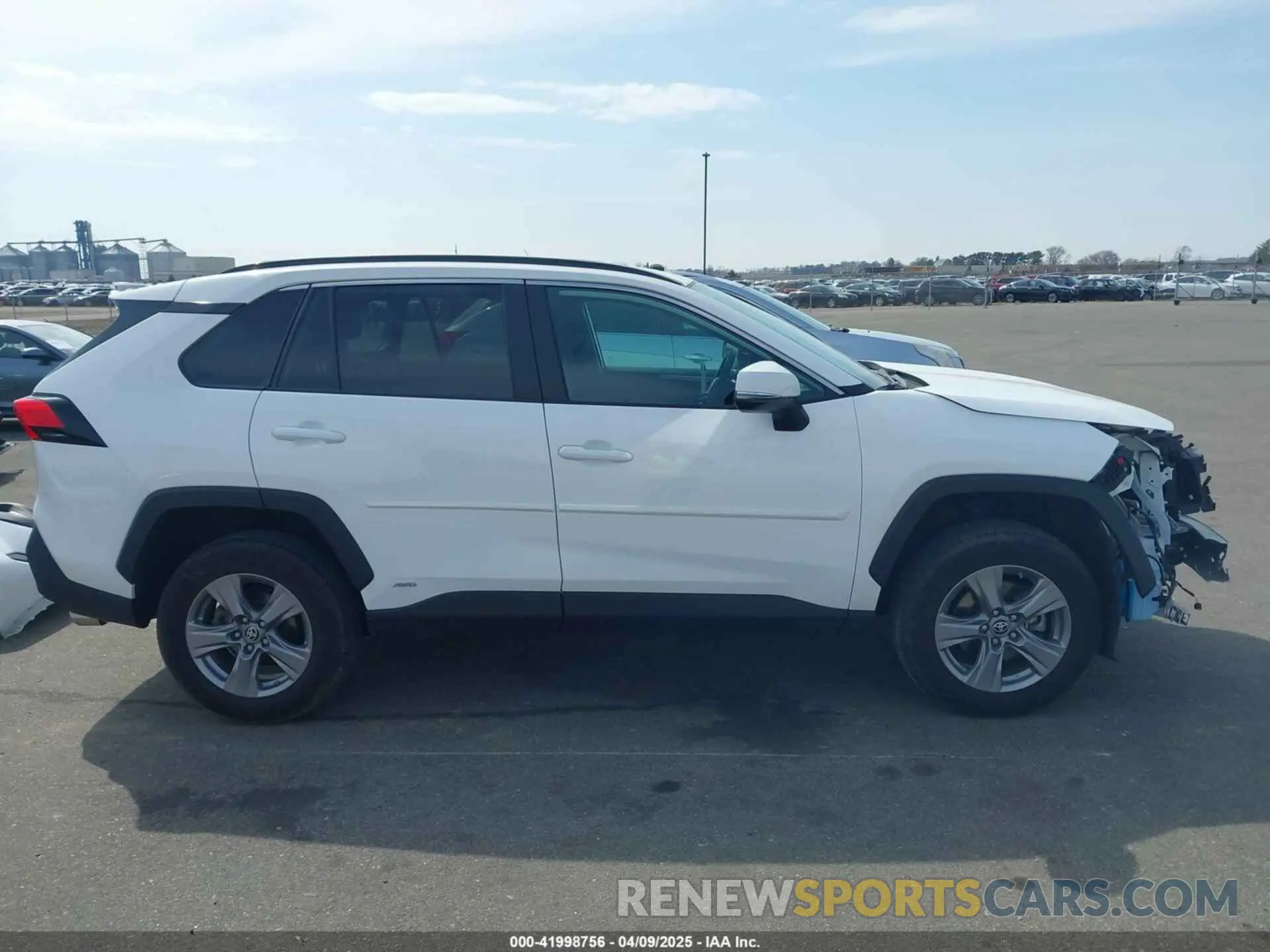 14 Photograph of a damaged car 4T3MWRFV9NU073555 TOYOTA RAV4 HYBRID 2022