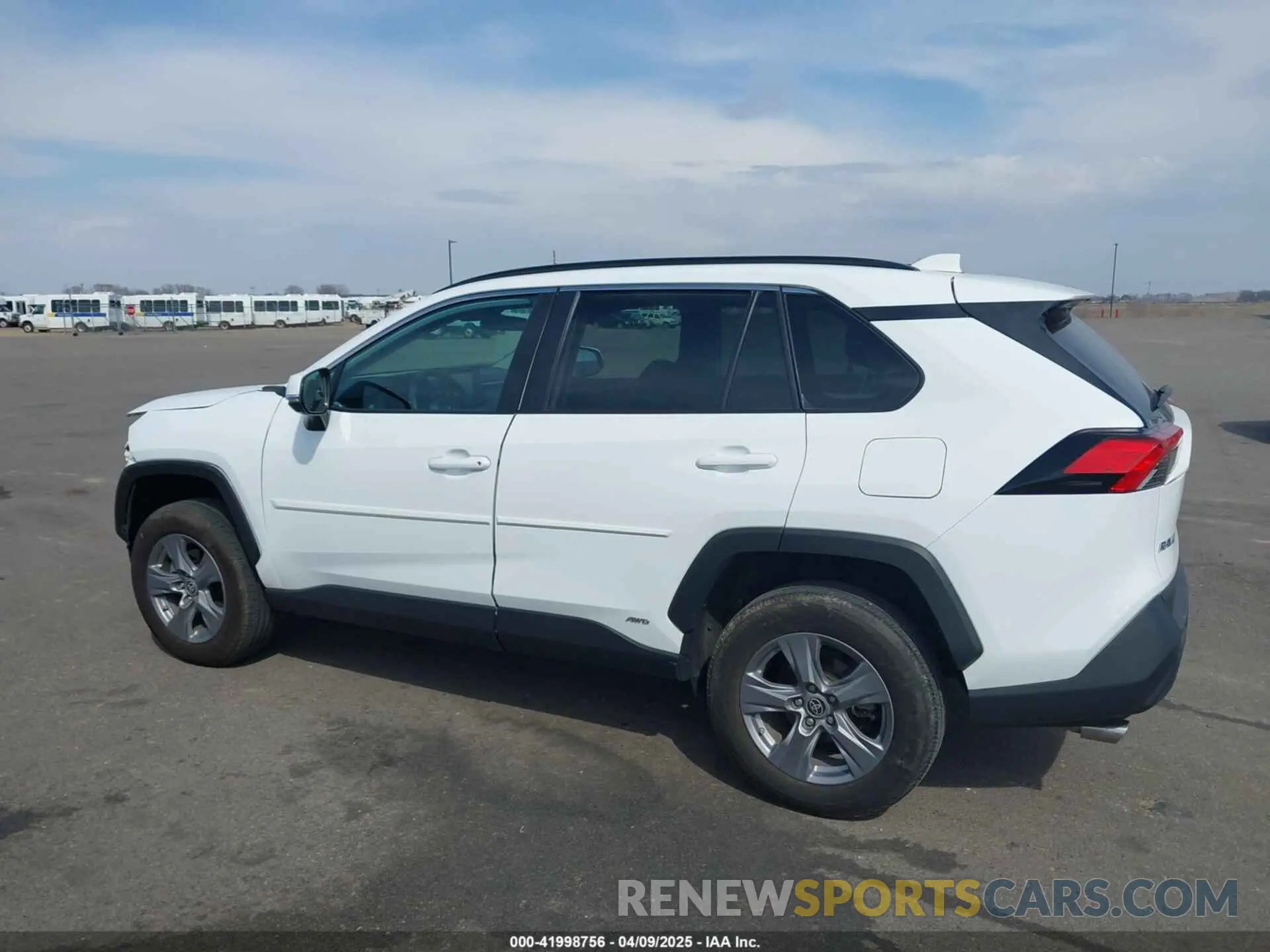 15 Photograph of a damaged car 4T3MWRFV9NU073555 TOYOTA RAV4 HYBRID 2022