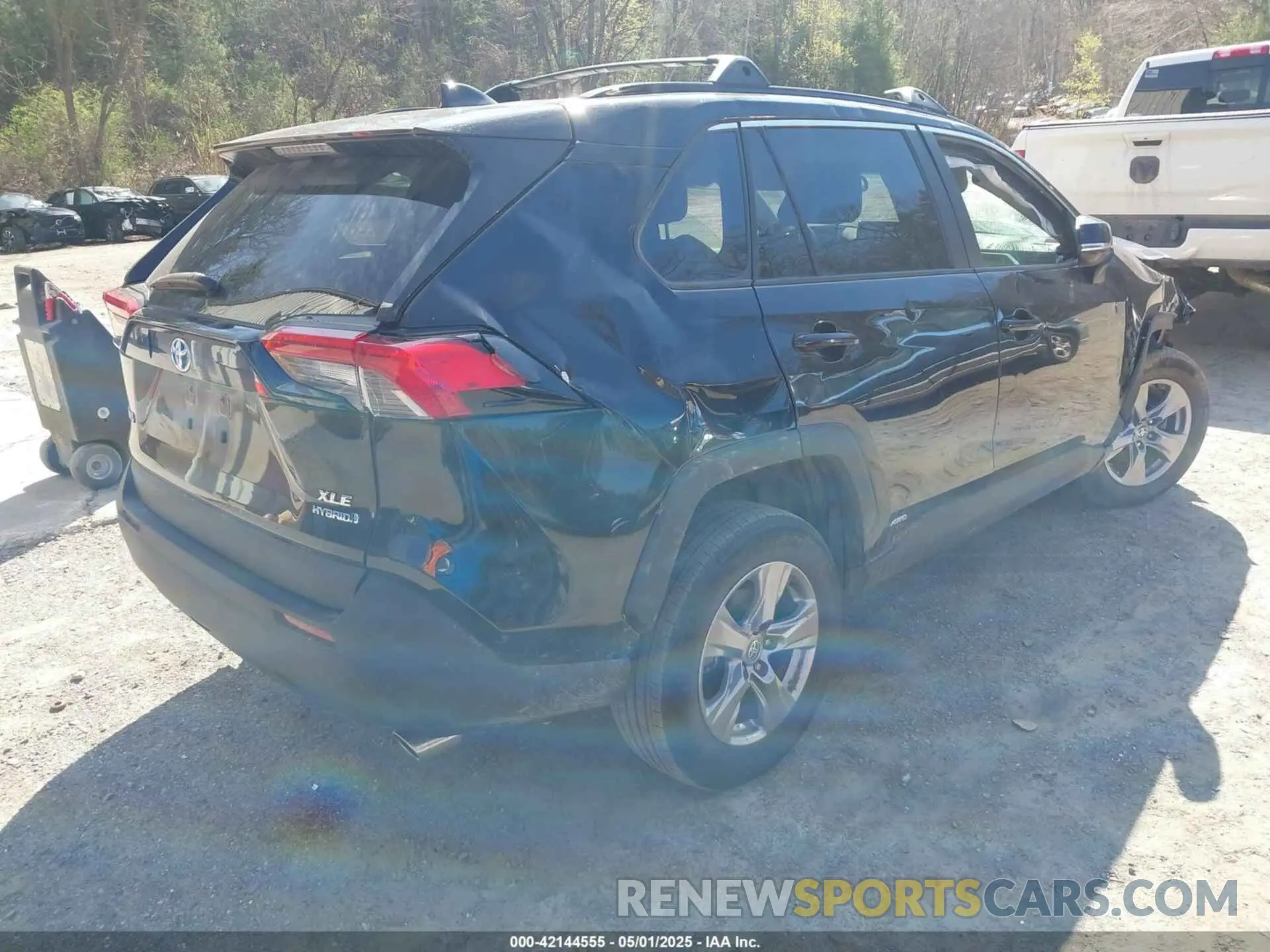 4 Photograph of a damaged car 4T3RWRFV0NU054821 TOYOTA RAV4 HYBRID 2022