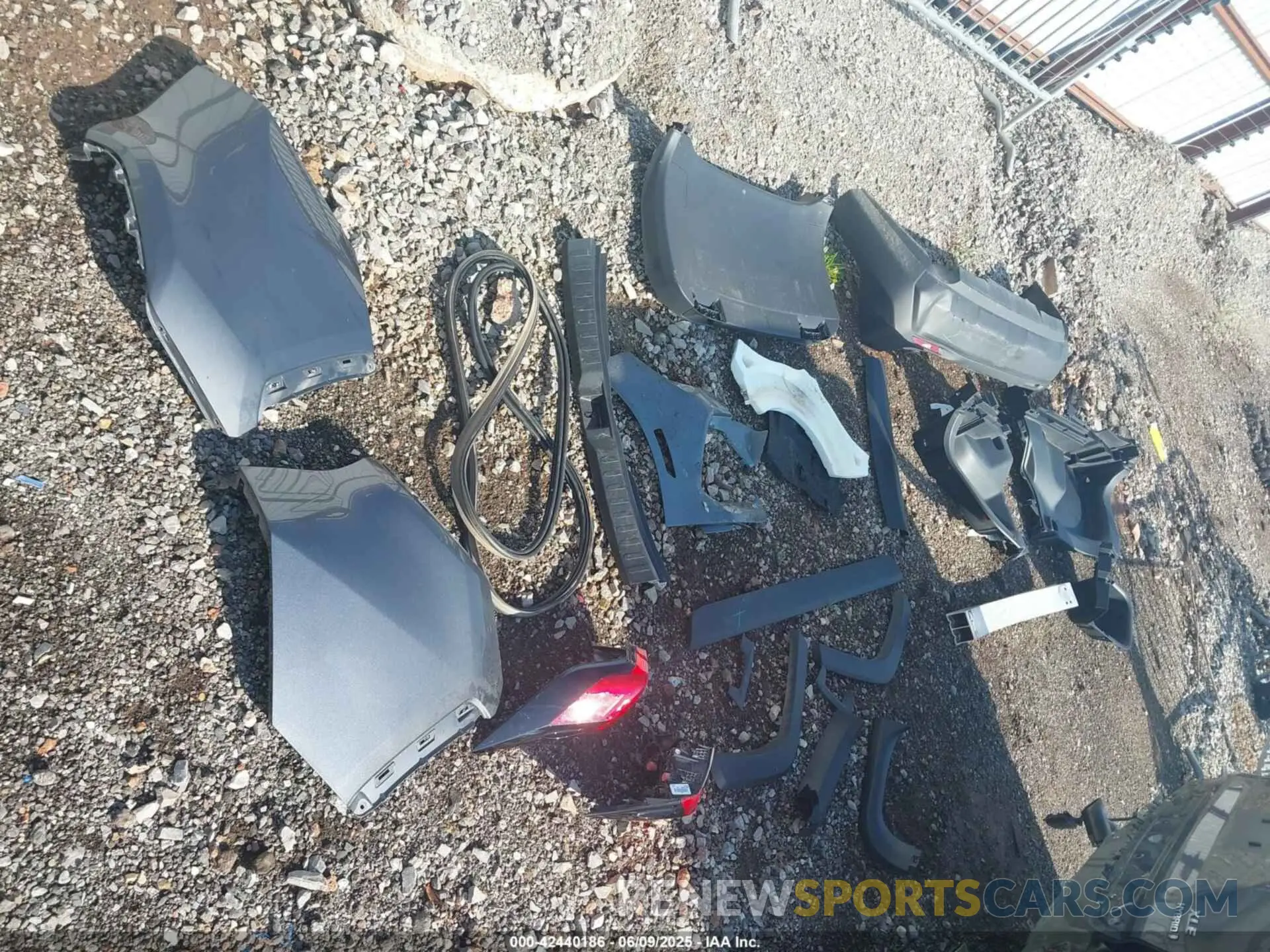 12 Photograph of a damaged car 4T3RWRFV2NU050687 TOYOTA RAV4 HYBRID 2022