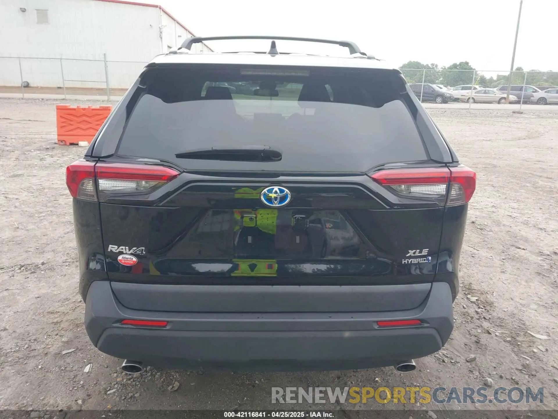17 Photograph of a damaged car 4T3RWRFV2NU068025 TOYOTA RAV4 HYBRID 2022