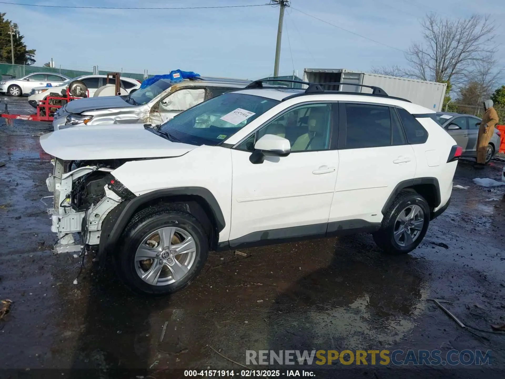15 Photograph of a damaged car 4T3RWRFV3NU051850 TOYOTA RAV4 HYBRID 2022