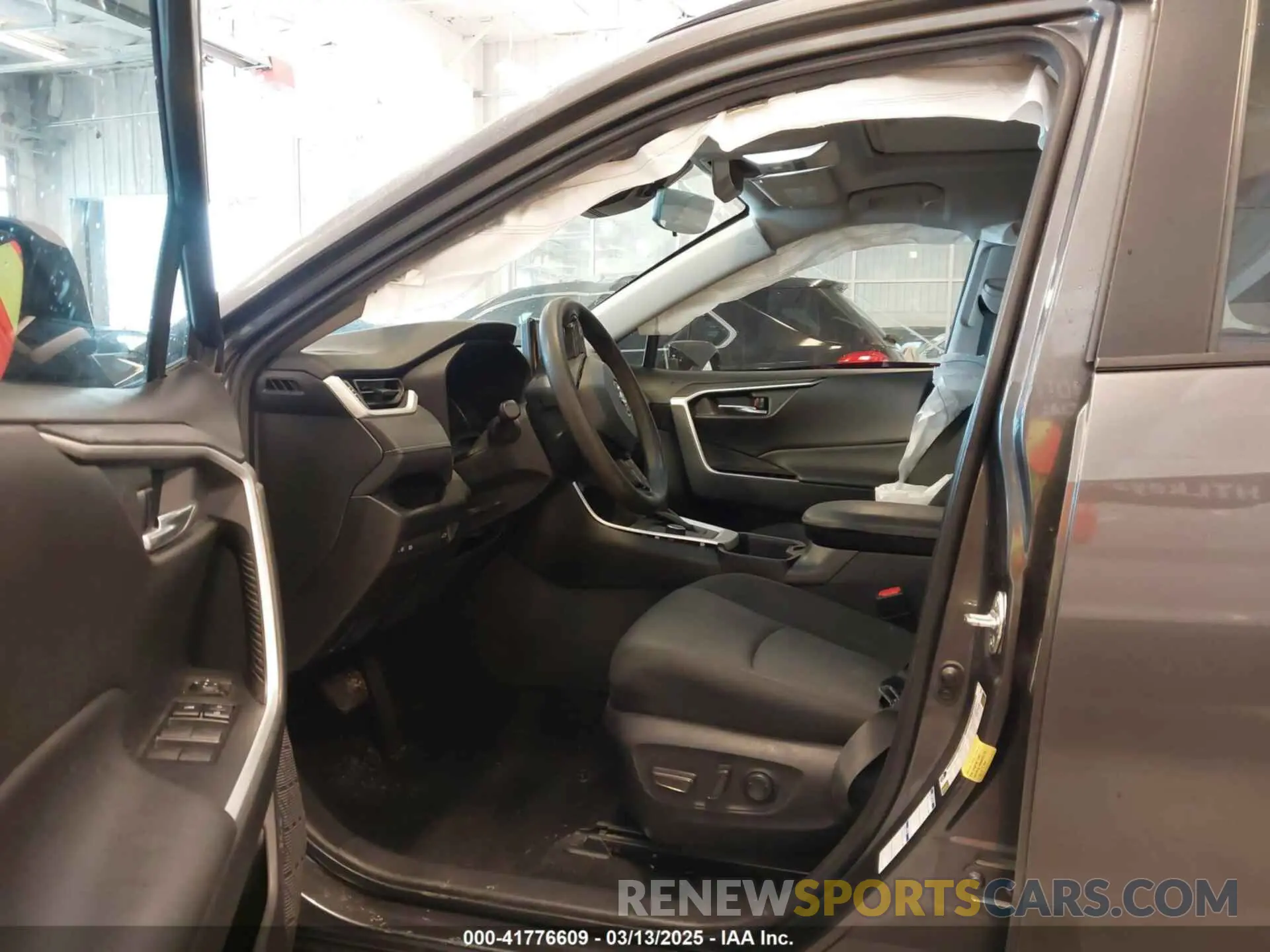 5 Photograph of a damaged car 4T3RWRFV4NU059035 TOYOTA RAV4 HYBRID 2022