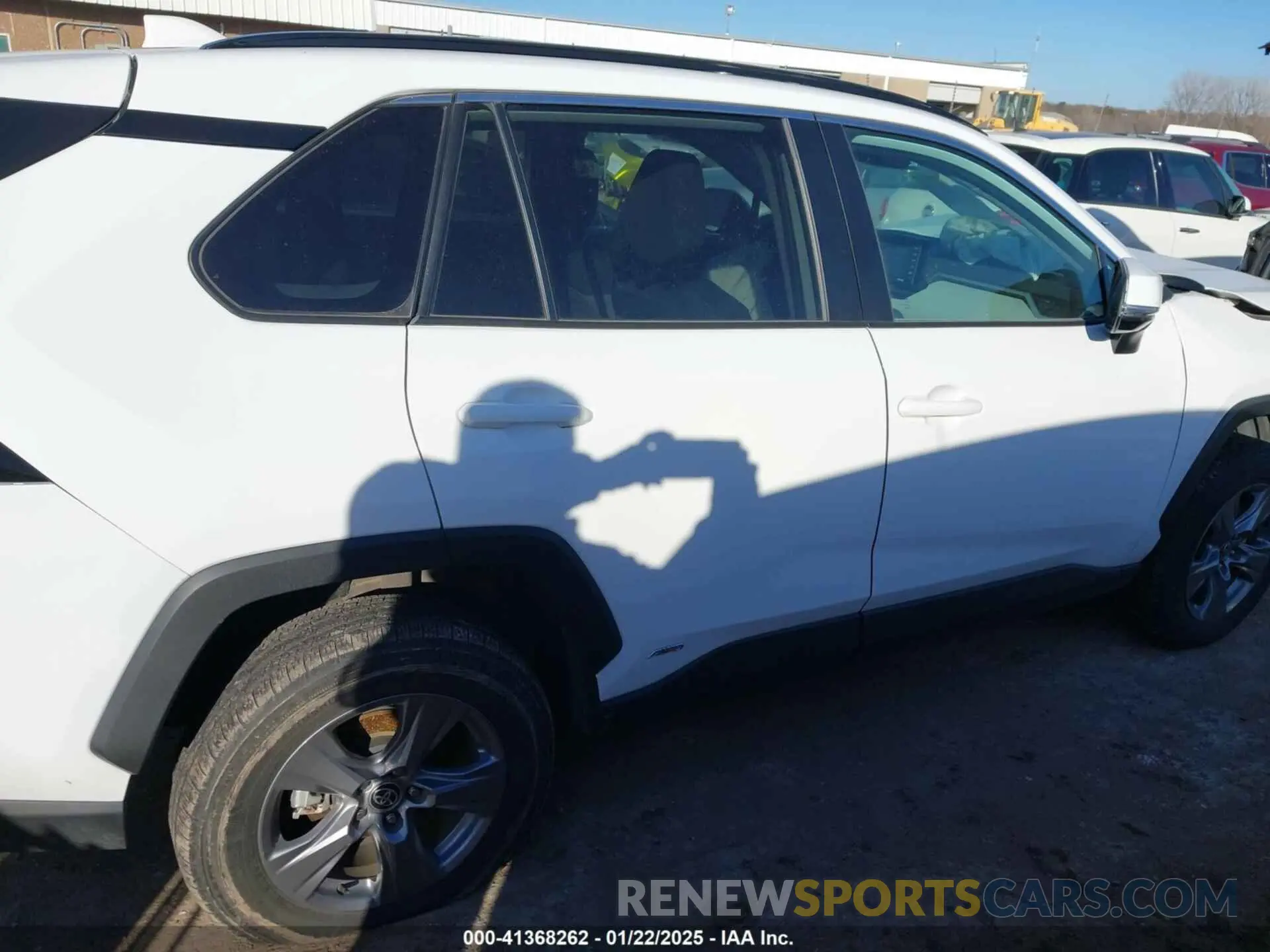 13 Photograph of a damaged car 4T3RWRFV4NU059150 TOYOTA RAV4 HYBRID 2022