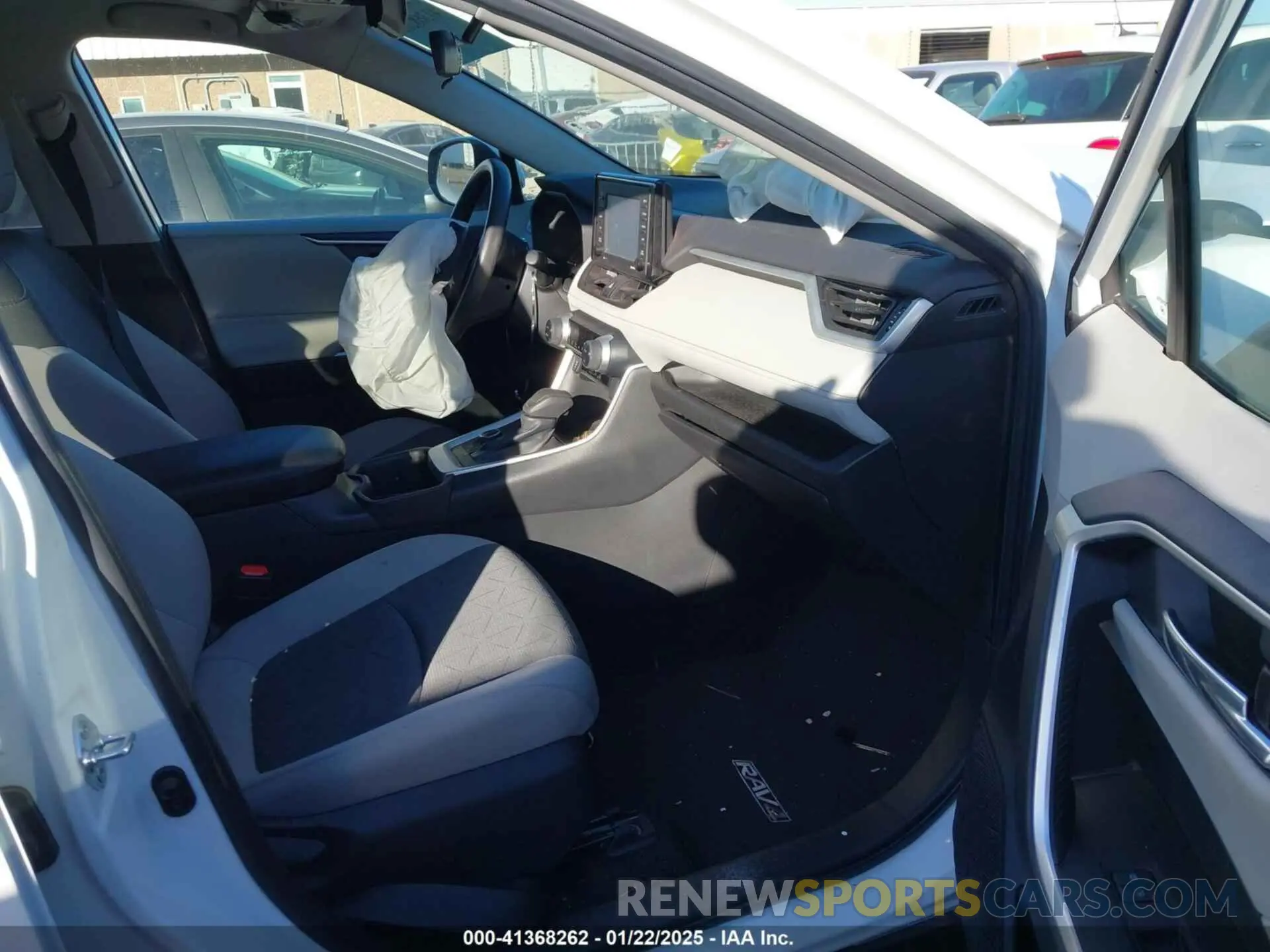 5 Photograph of a damaged car 4T3RWRFV4NU059150 TOYOTA RAV4 HYBRID 2022