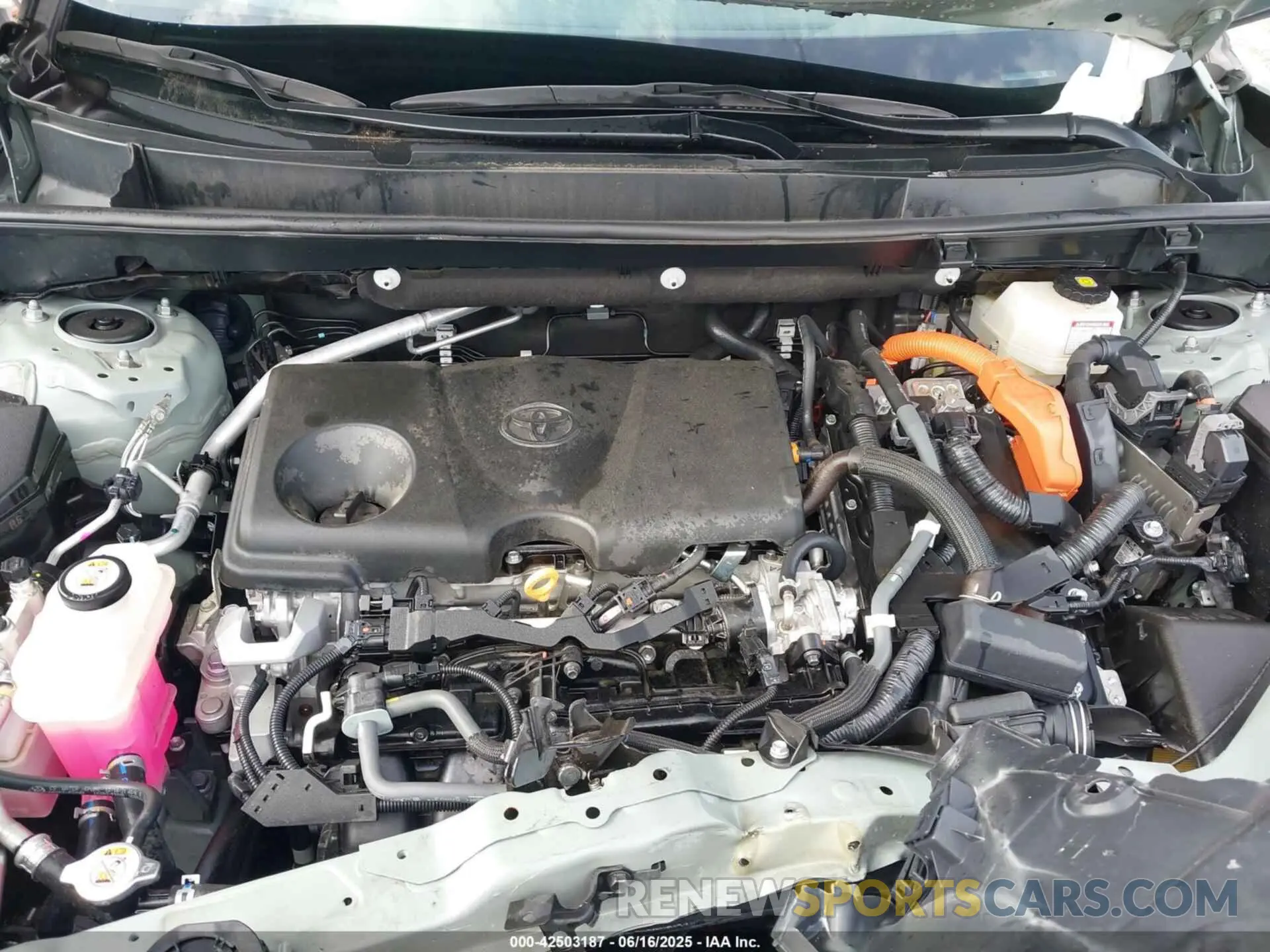 10 Photograph of a damaged car 4T3RWRFV5NU051932 TOYOTA RAV4 HYBRID 2022