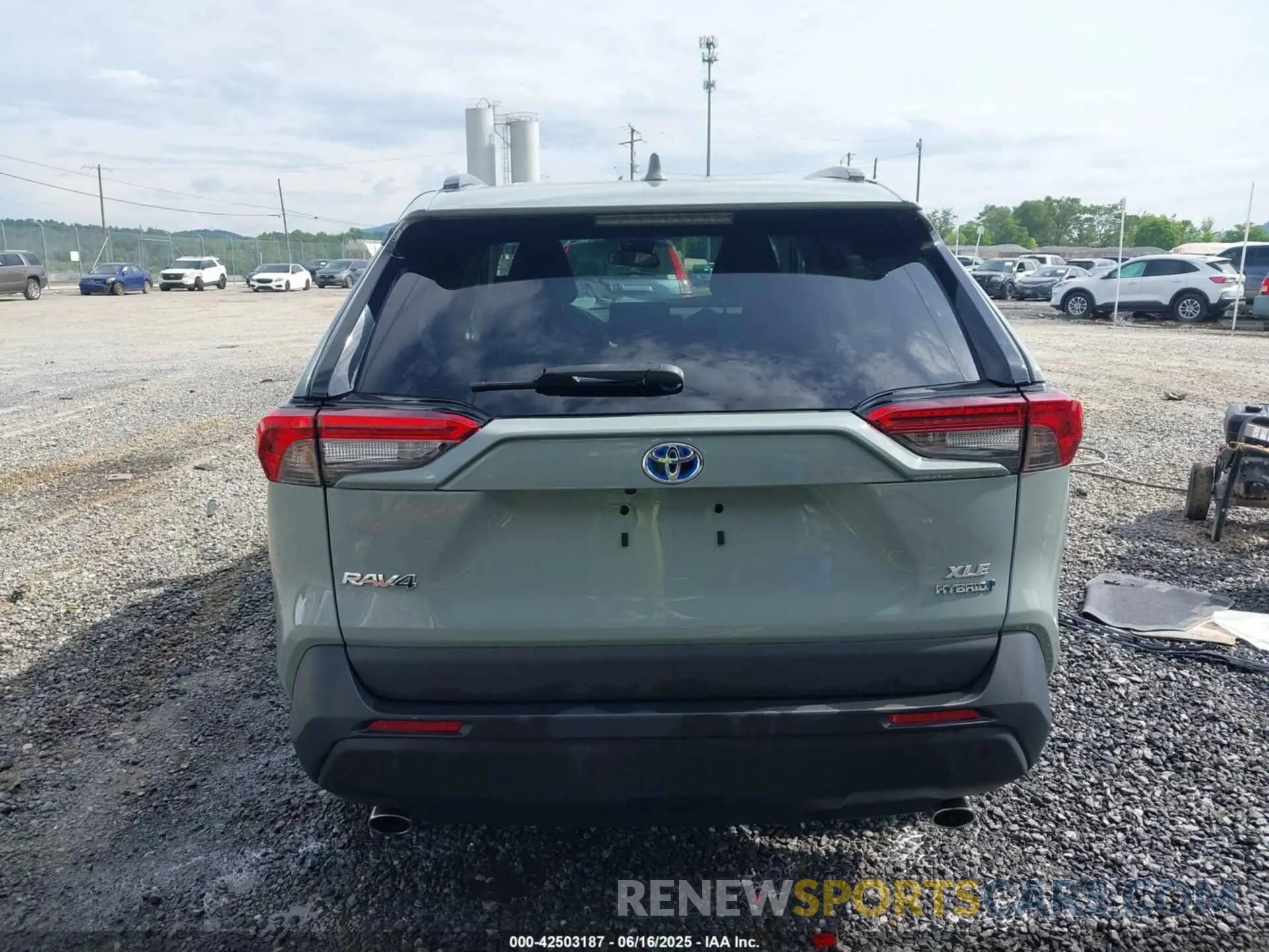 16 Photograph of a damaged car 4T3RWRFV5NU051932 TOYOTA RAV4 HYBRID 2022