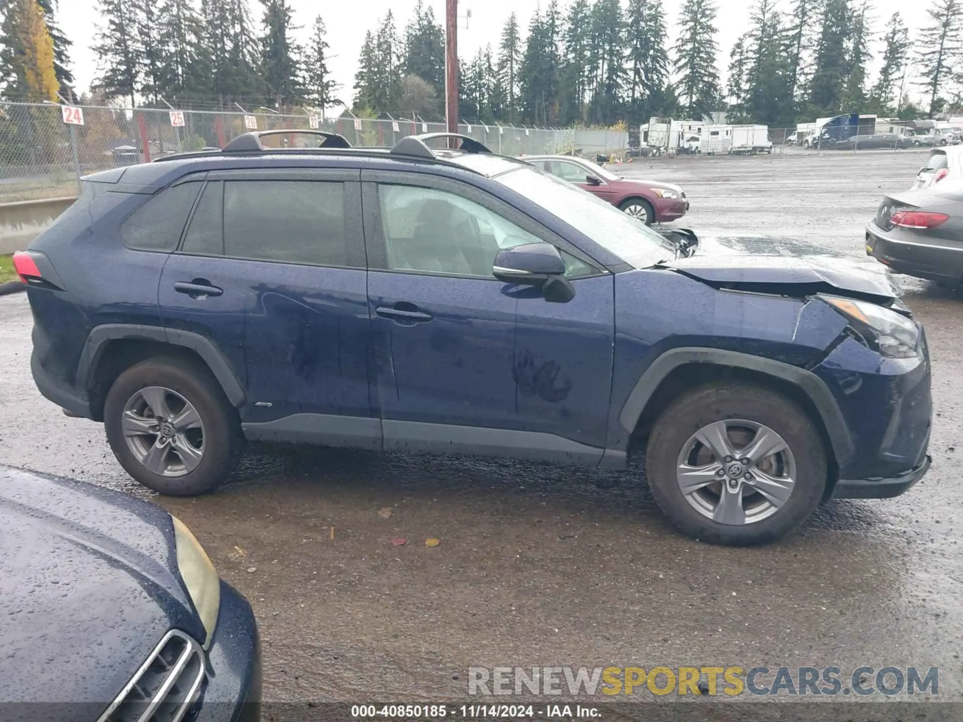 13 Photograph of a damaged car 4T3RWRFV5NU060078 TOYOTA RAV4 HYBRID 2022