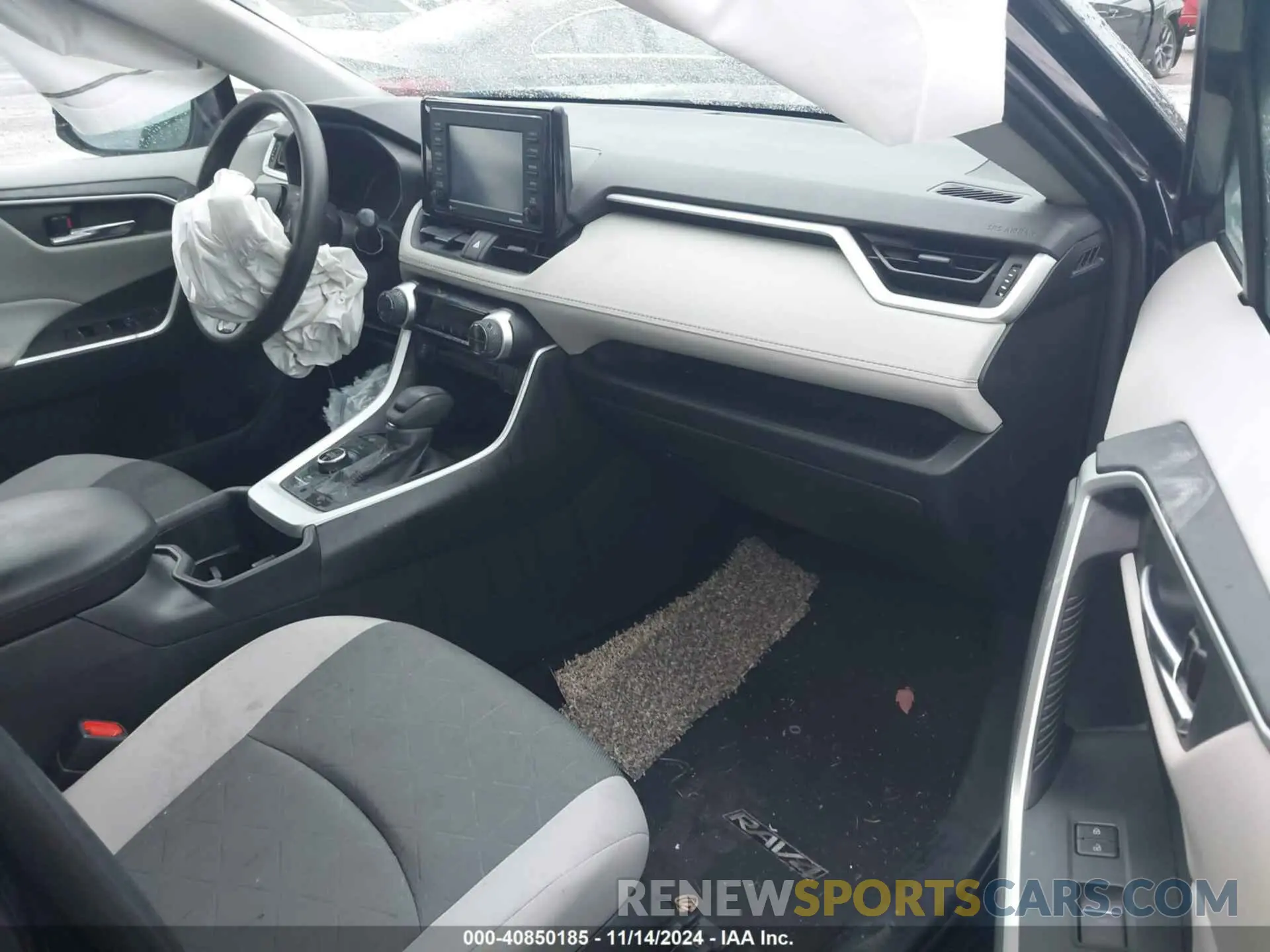 5 Photograph of a damaged car 4T3RWRFV5NU060078 TOYOTA RAV4 HYBRID 2022