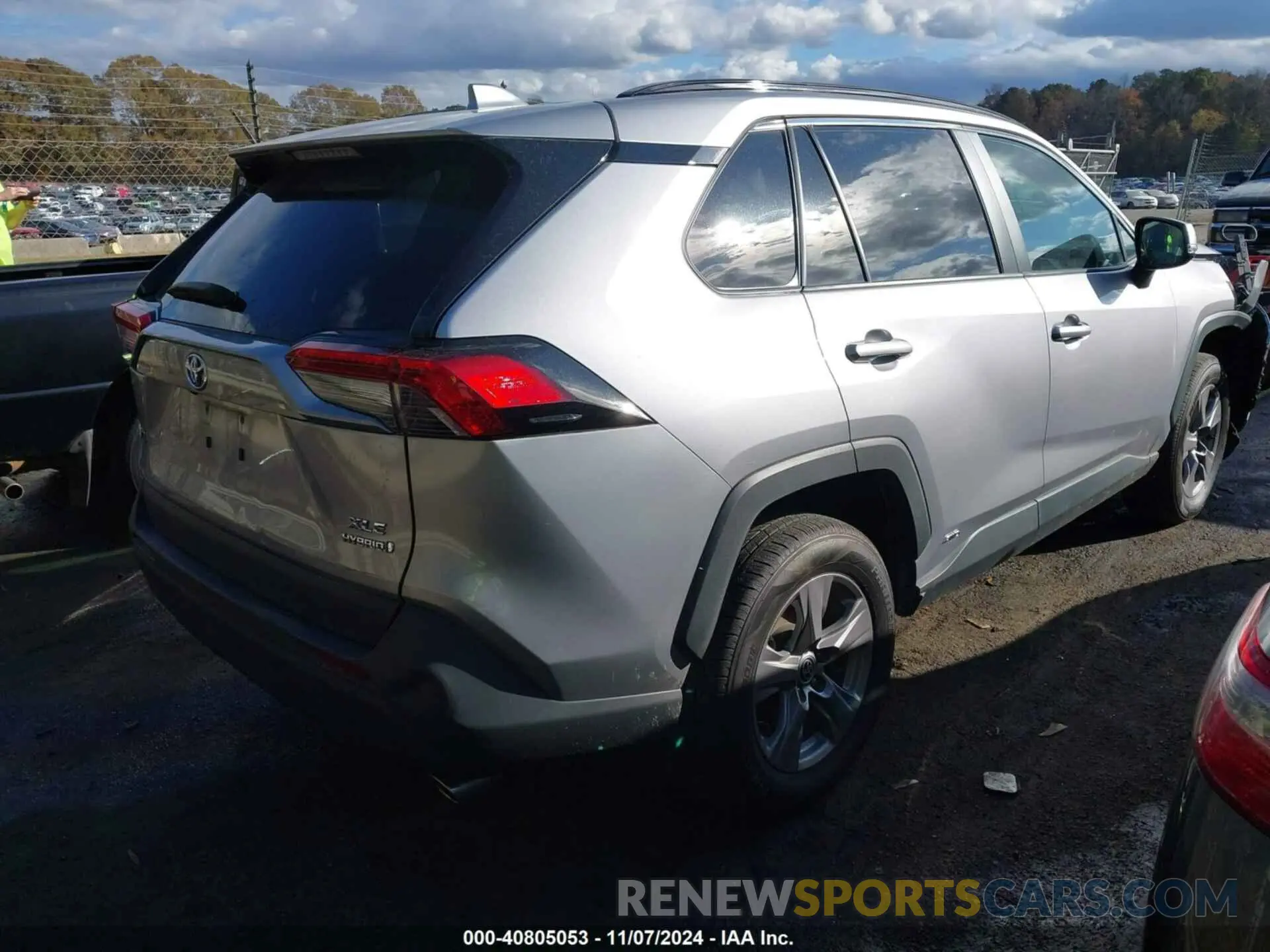 4 Photograph of a damaged car 4T3RWRFV5NU075034 TOYOTA RAV4 HYBRID 2022