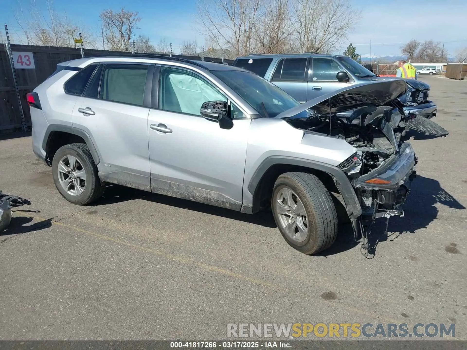 1 Photograph of a damaged car 4T3RWRFV5NU075549 TOYOTA RAV4 HYBRID 2022