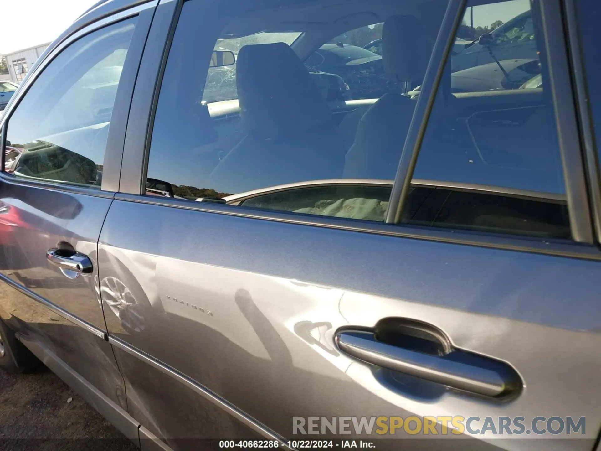 15 Photograph of a damaged car 4T3RWRFV6NU050160 TOYOTA RAV4 HYBRID 2022