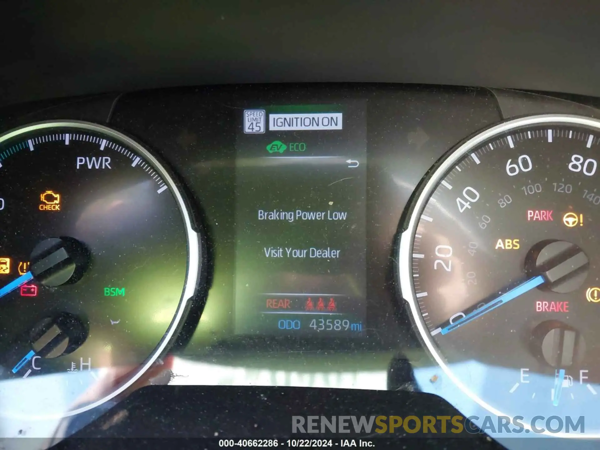 18 Photograph of a damaged car 4T3RWRFV6NU050160 TOYOTA RAV4 HYBRID 2022