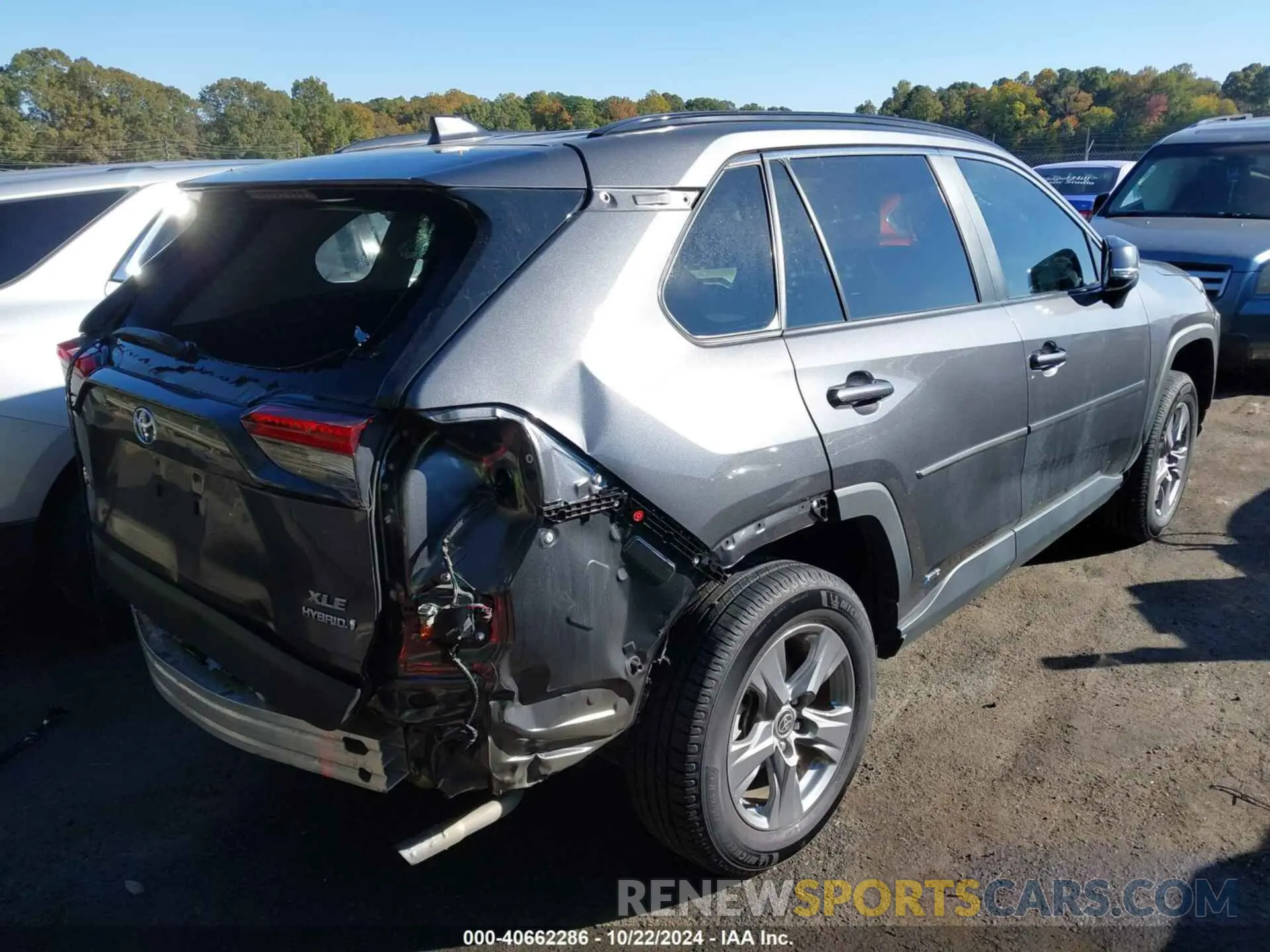 4 Photograph of a damaged car 4T3RWRFV6NU050160 TOYOTA RAV4 HYBRID 2022