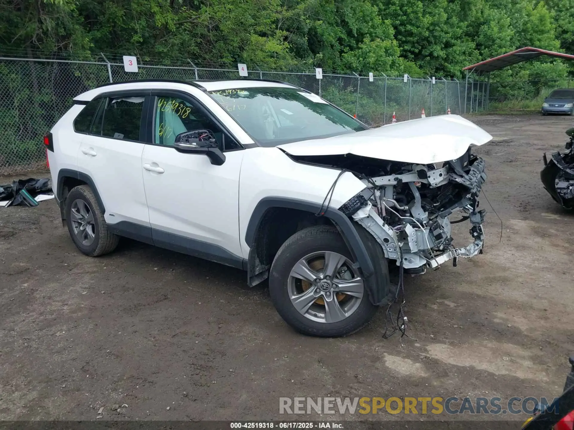 1 Photograph of a damaged car 4T3RWRFV6NU057805 TOYOTA RAV4 HYBRID 2022