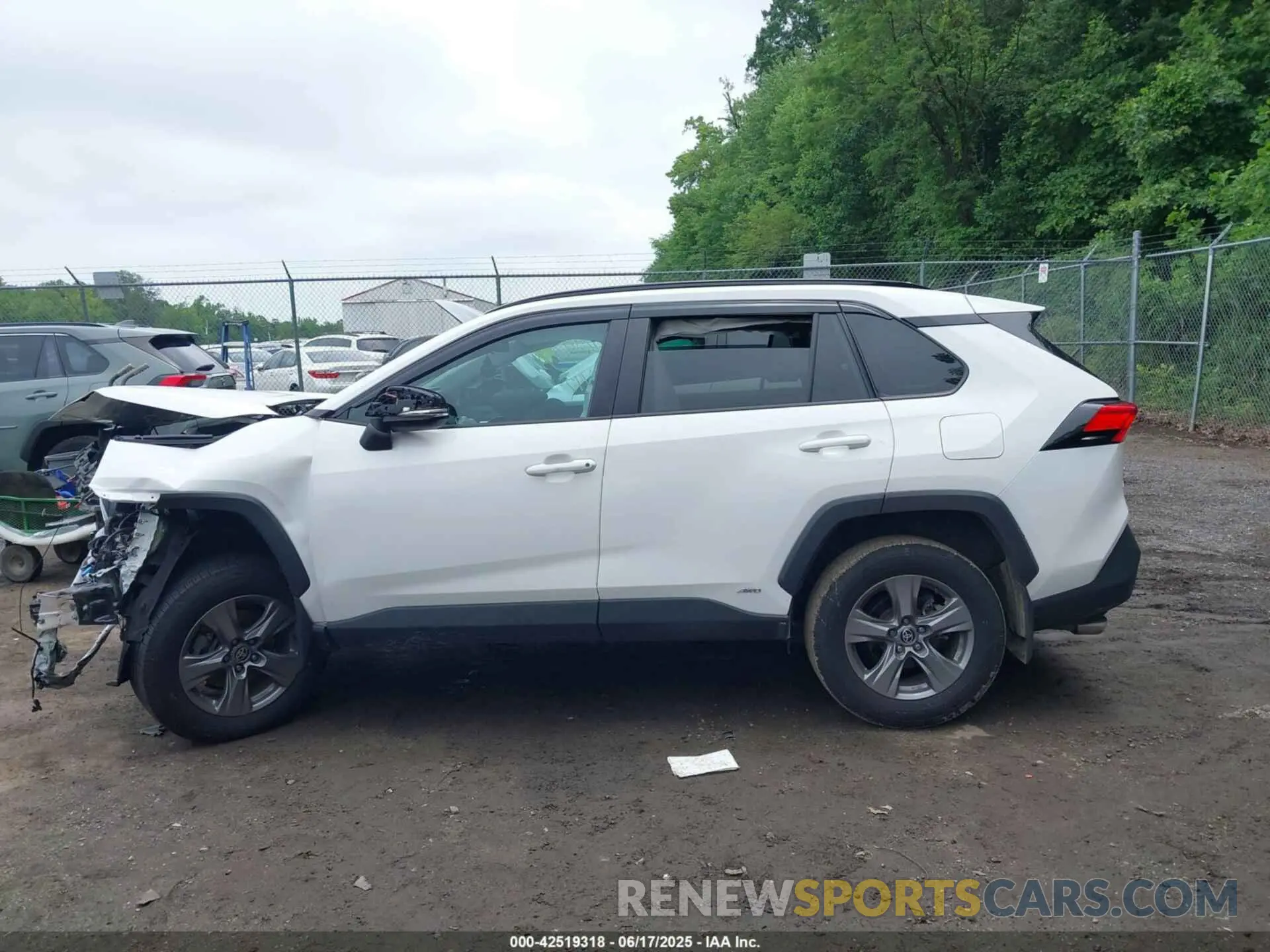 14 Photograph of a damaged car 4T3RWRFV6NU057805 TOYOTA RAV4 HYBRID 2022