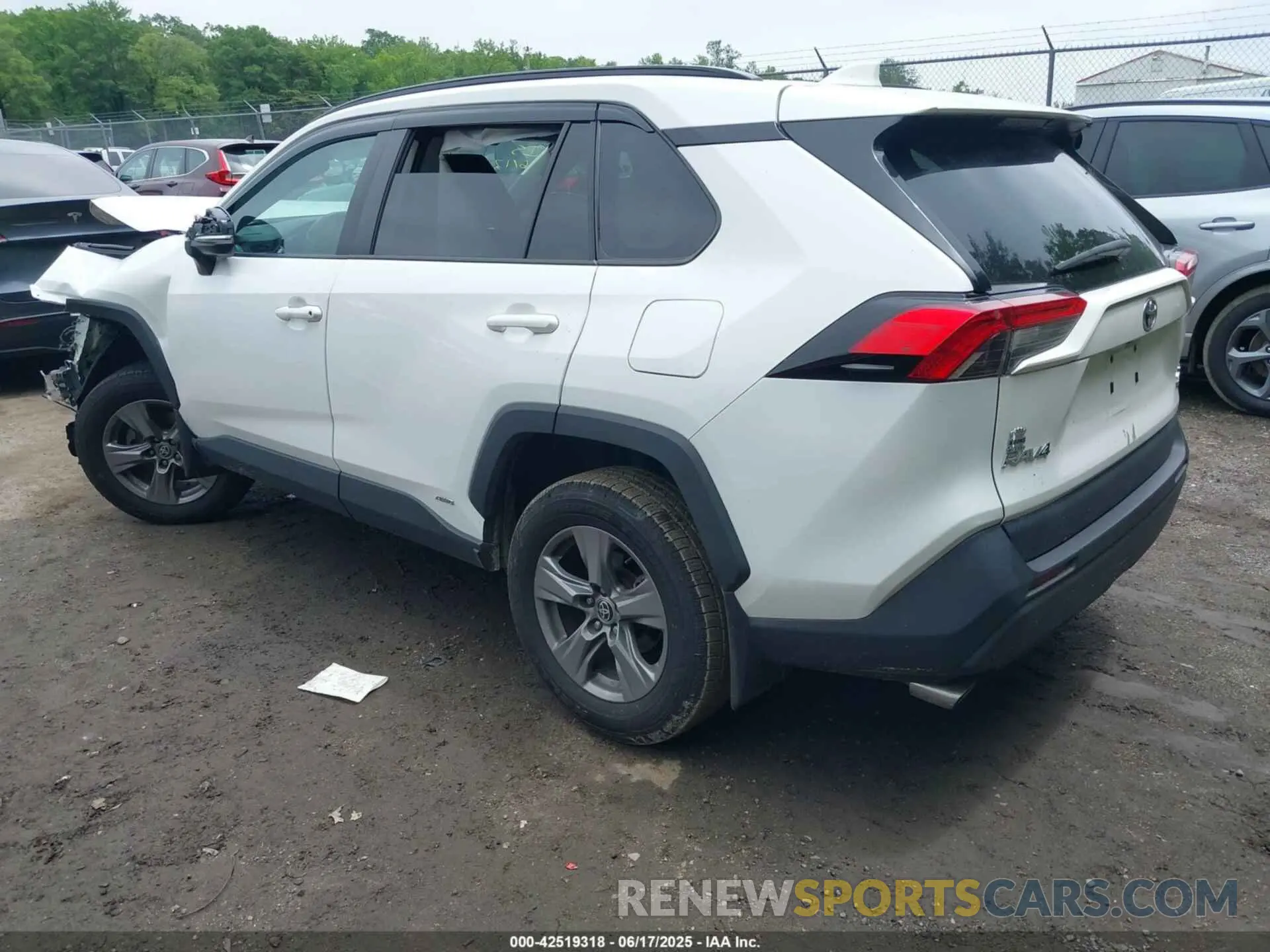 3 Photograph of a damaged car 4T3RWRFV6NU057805 TOYOTA RAV4 HYBRID 2022
