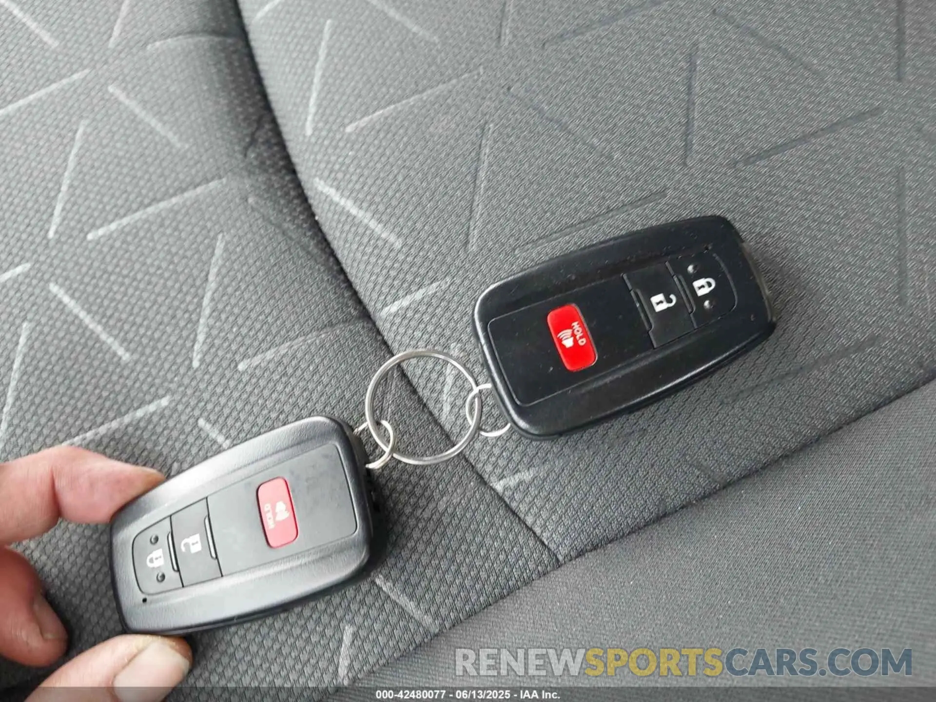 11 Photograph of a damaged car 4T3RWRFV7NU057201 TOYOTA RAV4 HYBRID 2022