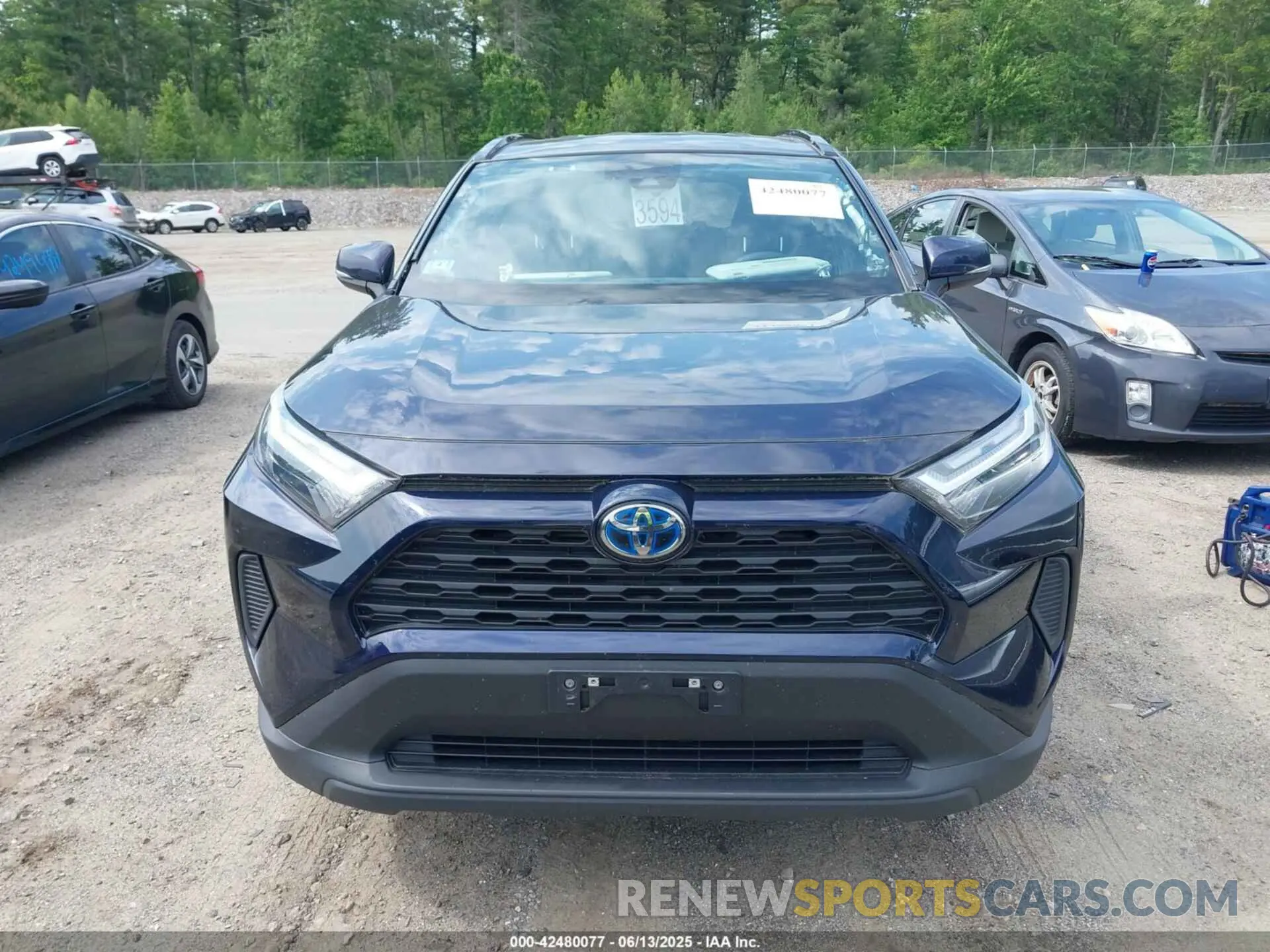 12 Photograph of a damaged car 4T3RWRFV7NU057201 TOYOTA RAV4 HYBRID 2022