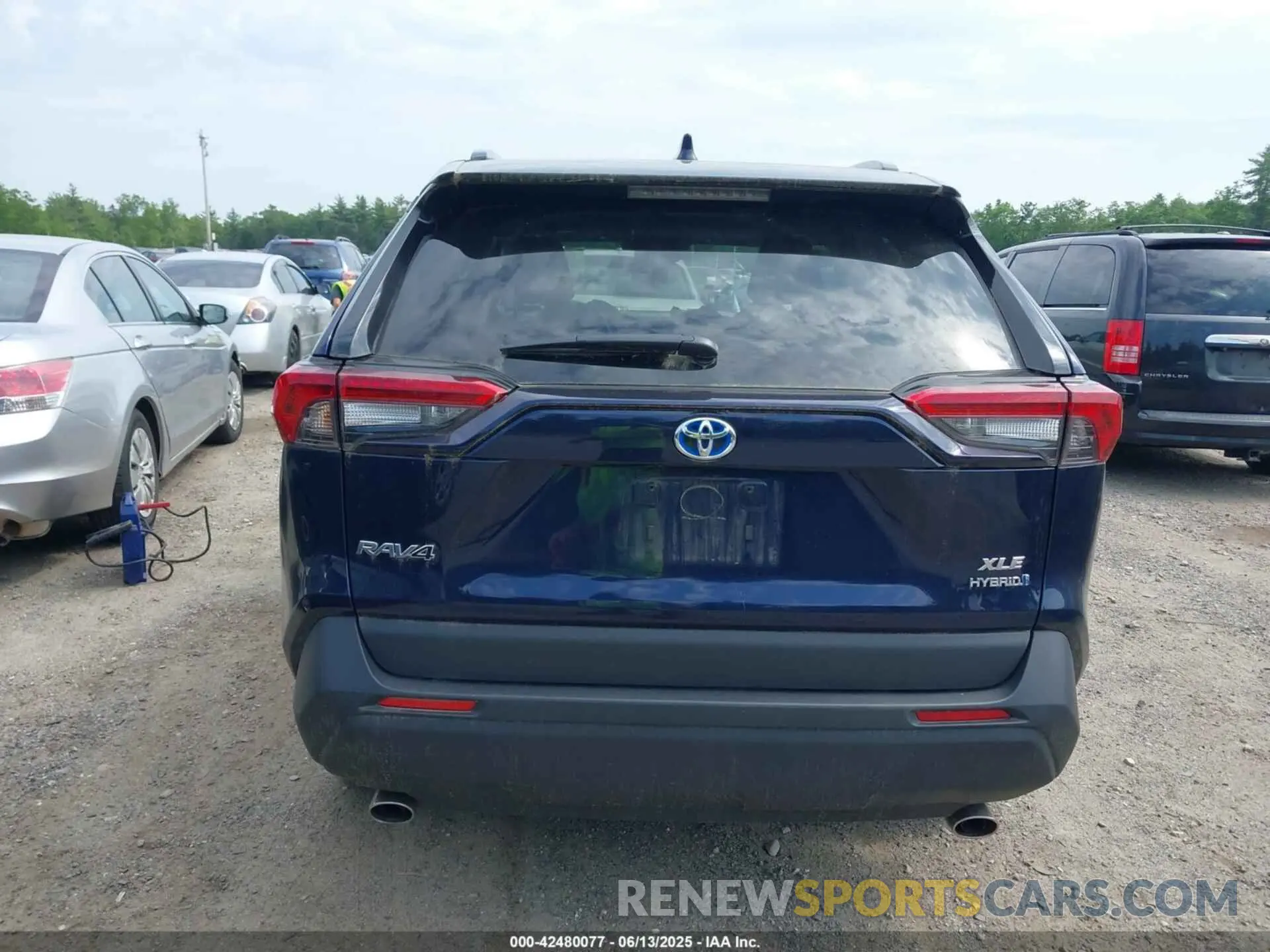 16 Photograph of a damaged car 4T3RWRFV7NU057201 TOYOTA RAV4 HYBRID 2022