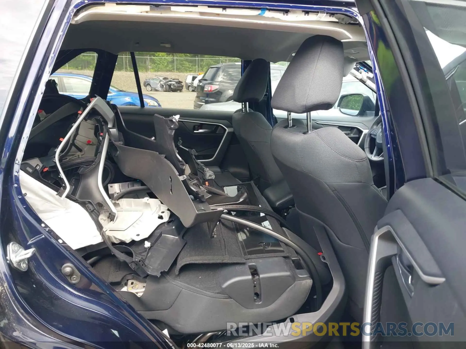 8 Photograph of a damaged car 4T3RWRFV7NU057201 TOYOTA RAV4 HYBRID 2022