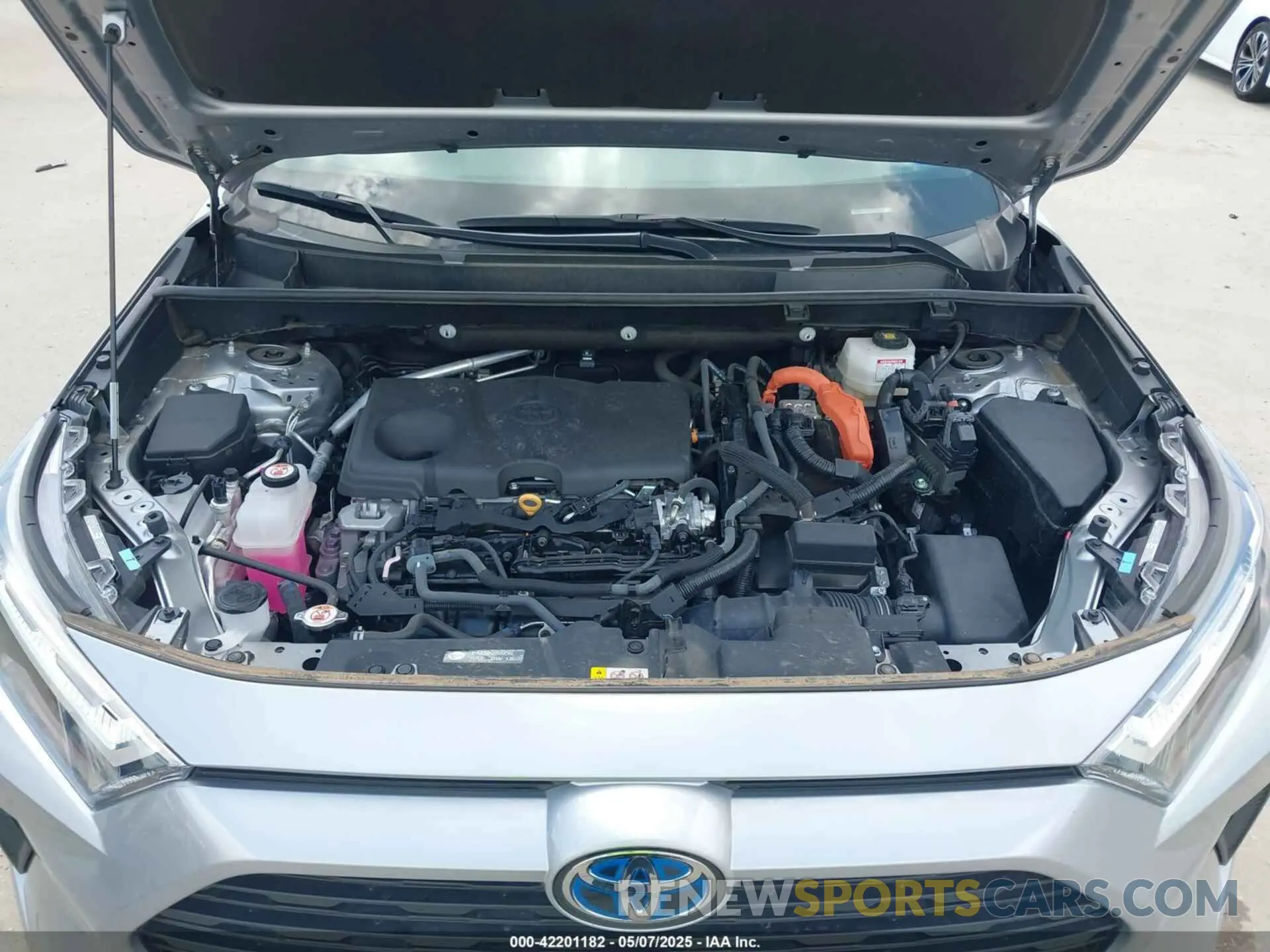 10 Photograph of a damaged car 4T3RWRFV7NU076220 TOYOTA RAV4 HYBRID 2022