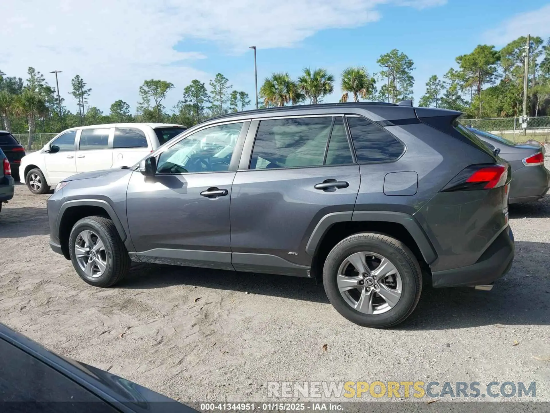 14 Photograph of a damaged car 4T3RWRFV8NU062309 TOYOTA RAV4 HYBRID 2022