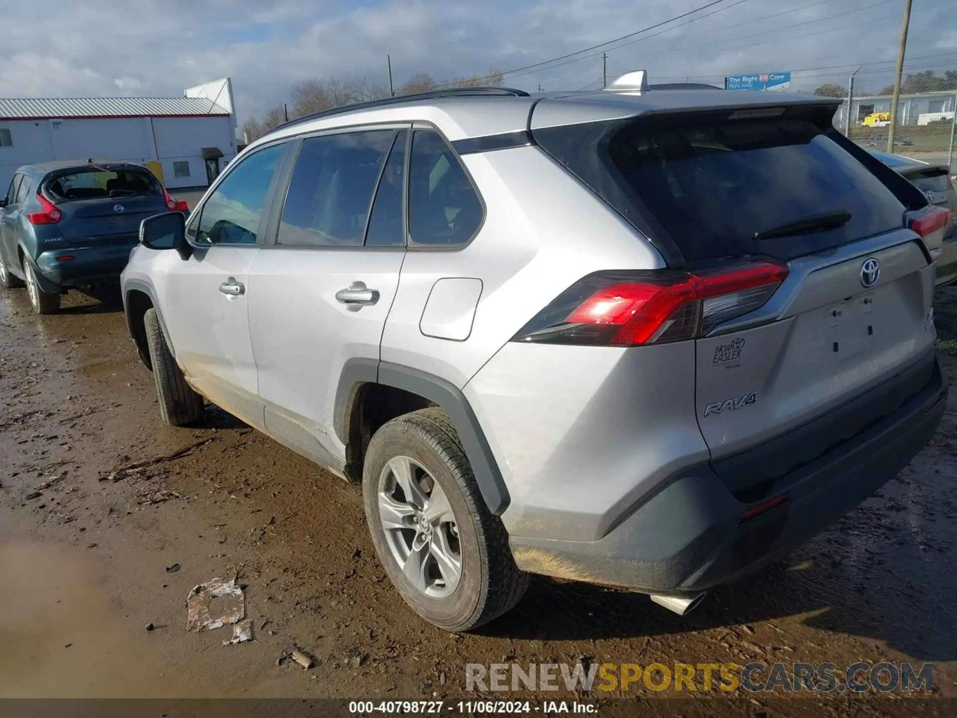 3 Photograph of a damaged car 4T3RWRFV8NU080647 TOYOTA RAV4 HYBRID 2022