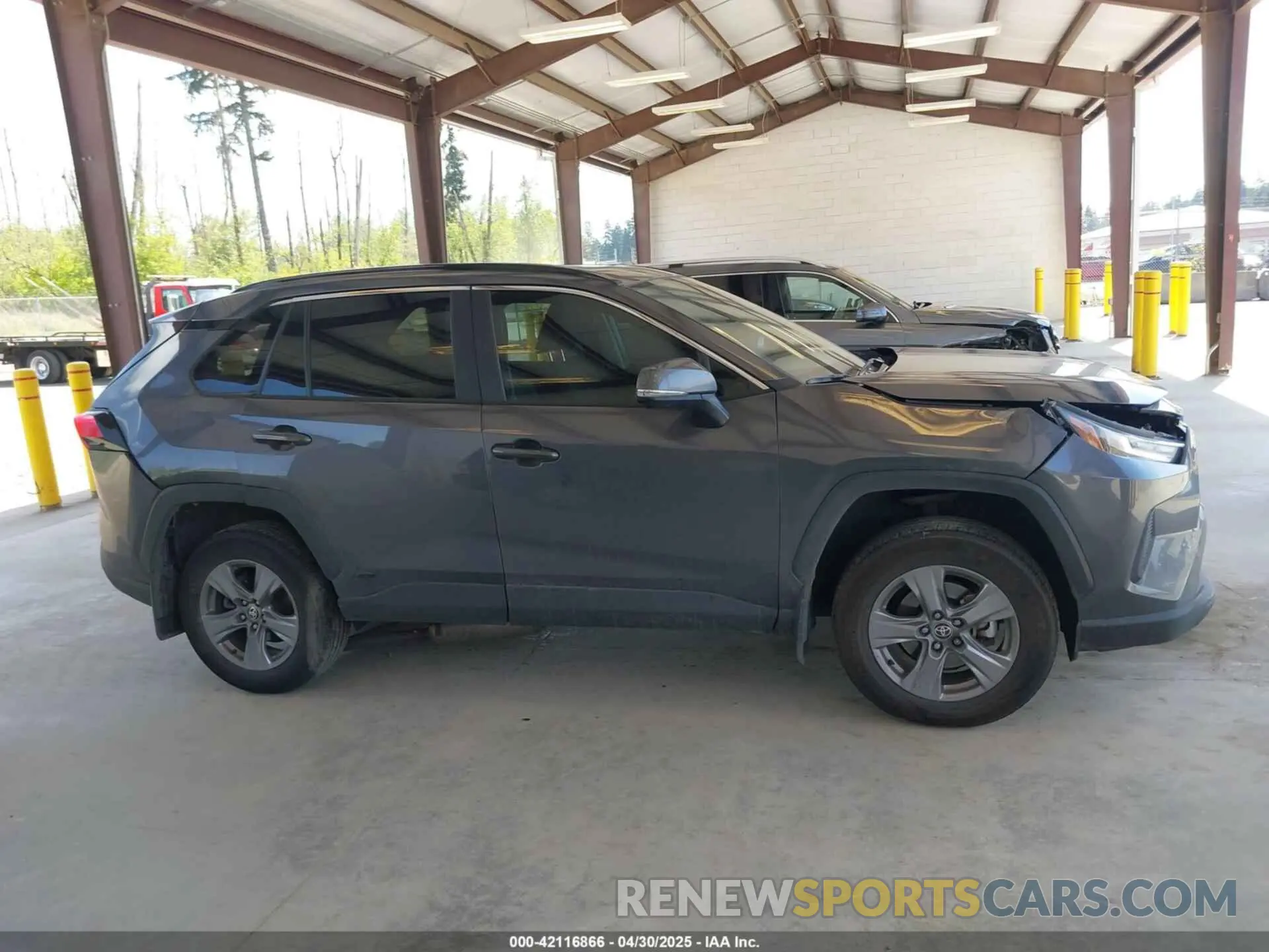 13 Photograph of a damaged car 4T3RWRFV9NU063517 TOYOTA RAV4 HYBRID 2022