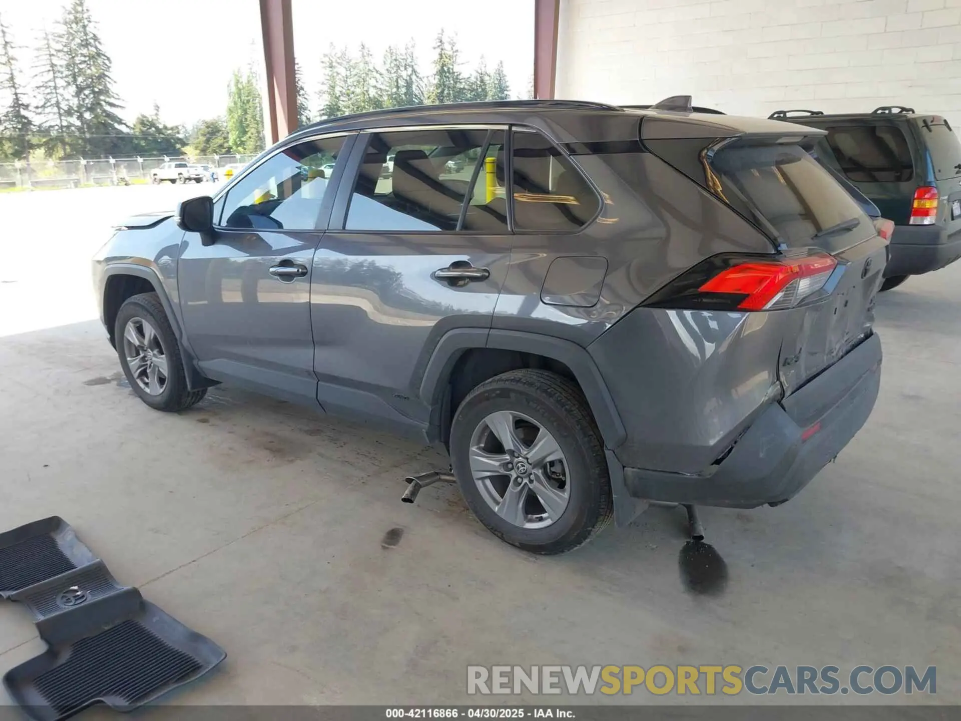 3 Photograph of a damaged car 4T3RWRFV9NU063517 TOYOTA RAV4 HYBRID 2022