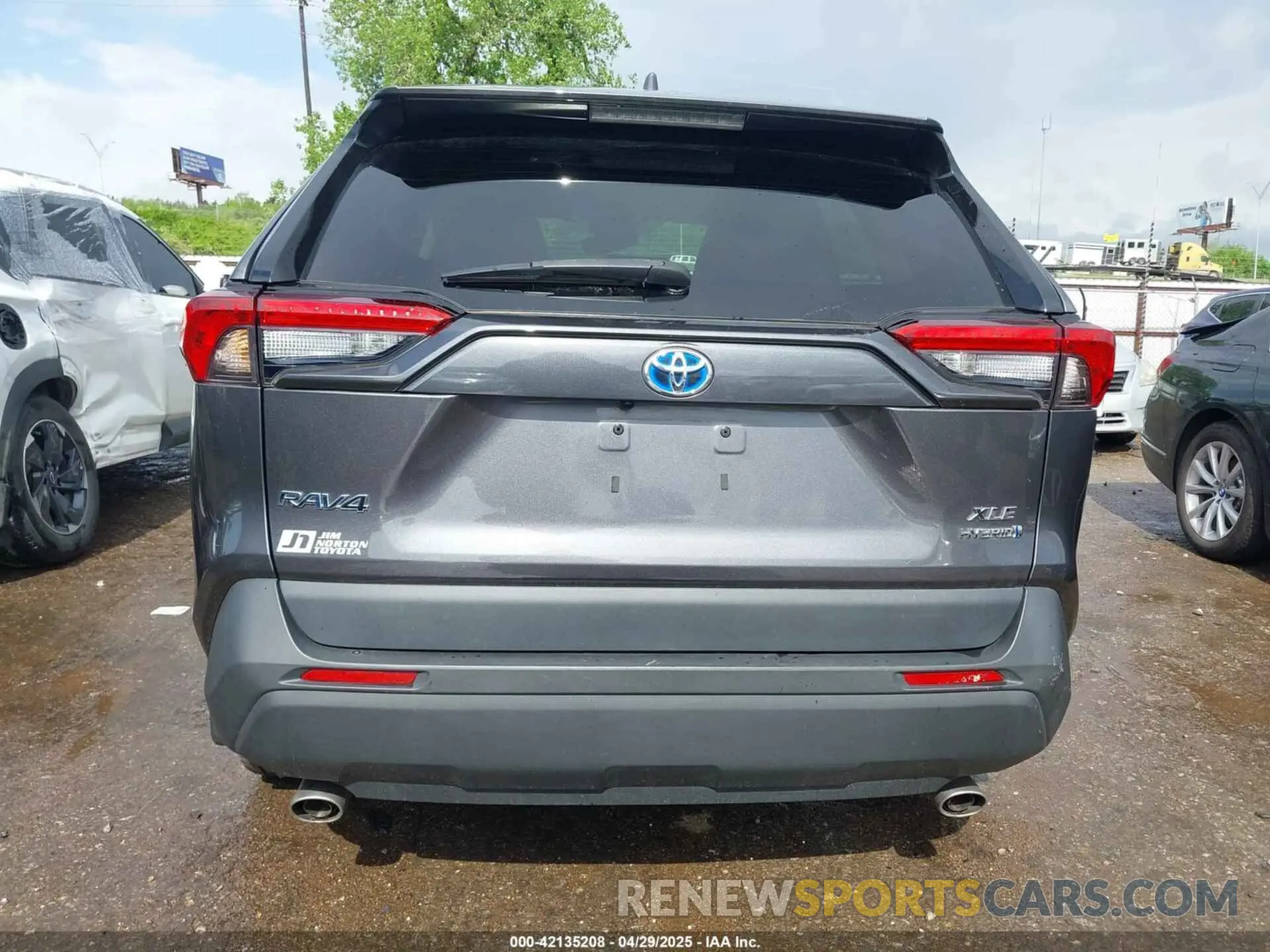 16 Photograph of a damaged car 4T3RWRFVXNU057564 TOYOTA RAV4 HYBRID 2022