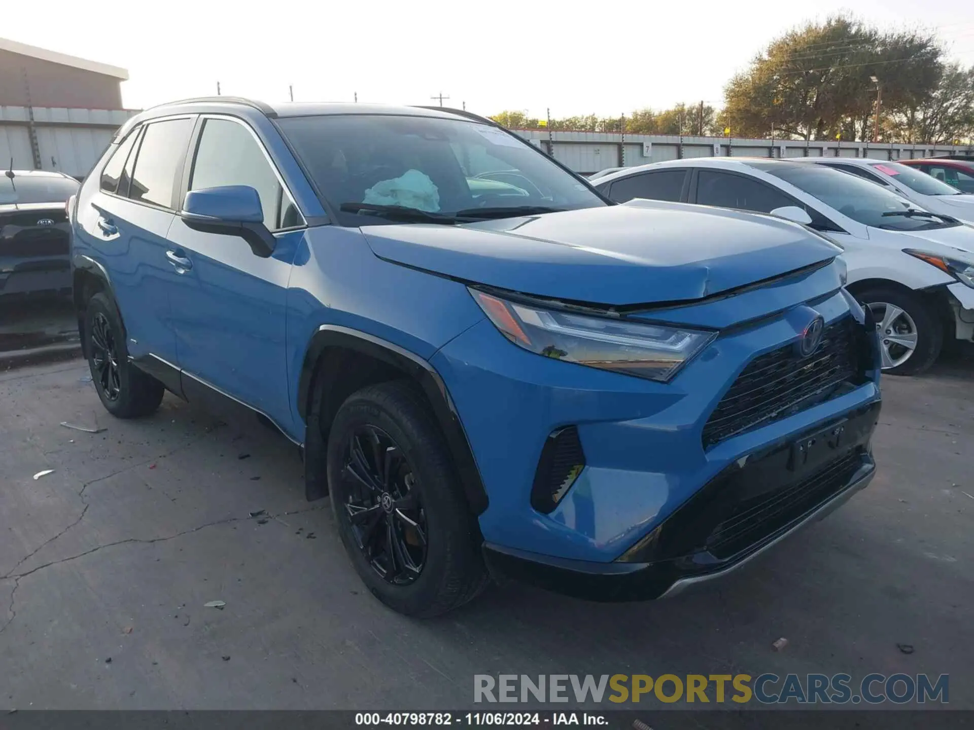 1 Photograph of a damaged car 4T3T6RFV0NU084309 TOYOTA RAV4 HYBRID 2022