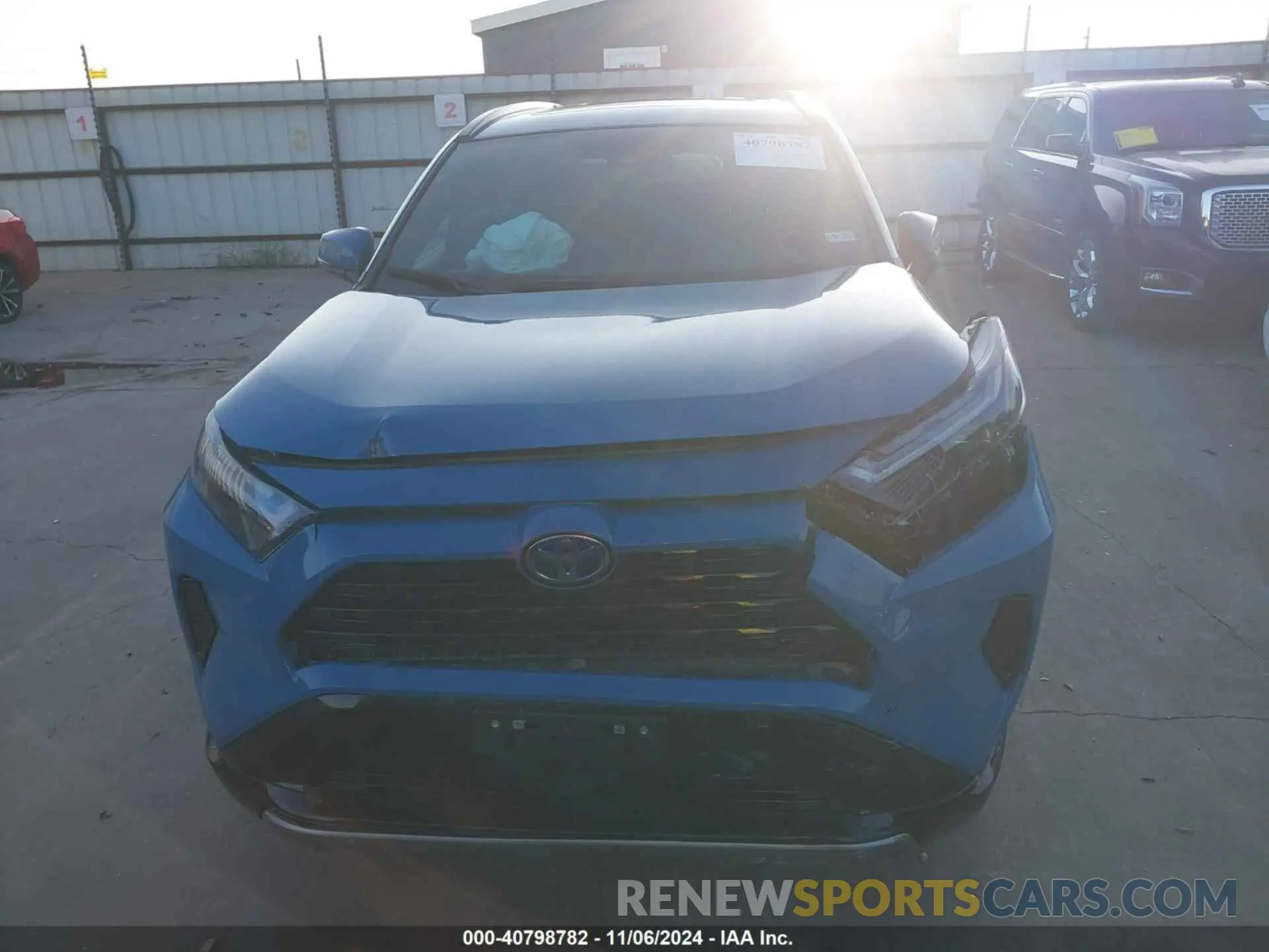 12 Photograph of a damaged car 4T3T6RFV0NU084309 TOYOTA RAV4 HYBRID 2022