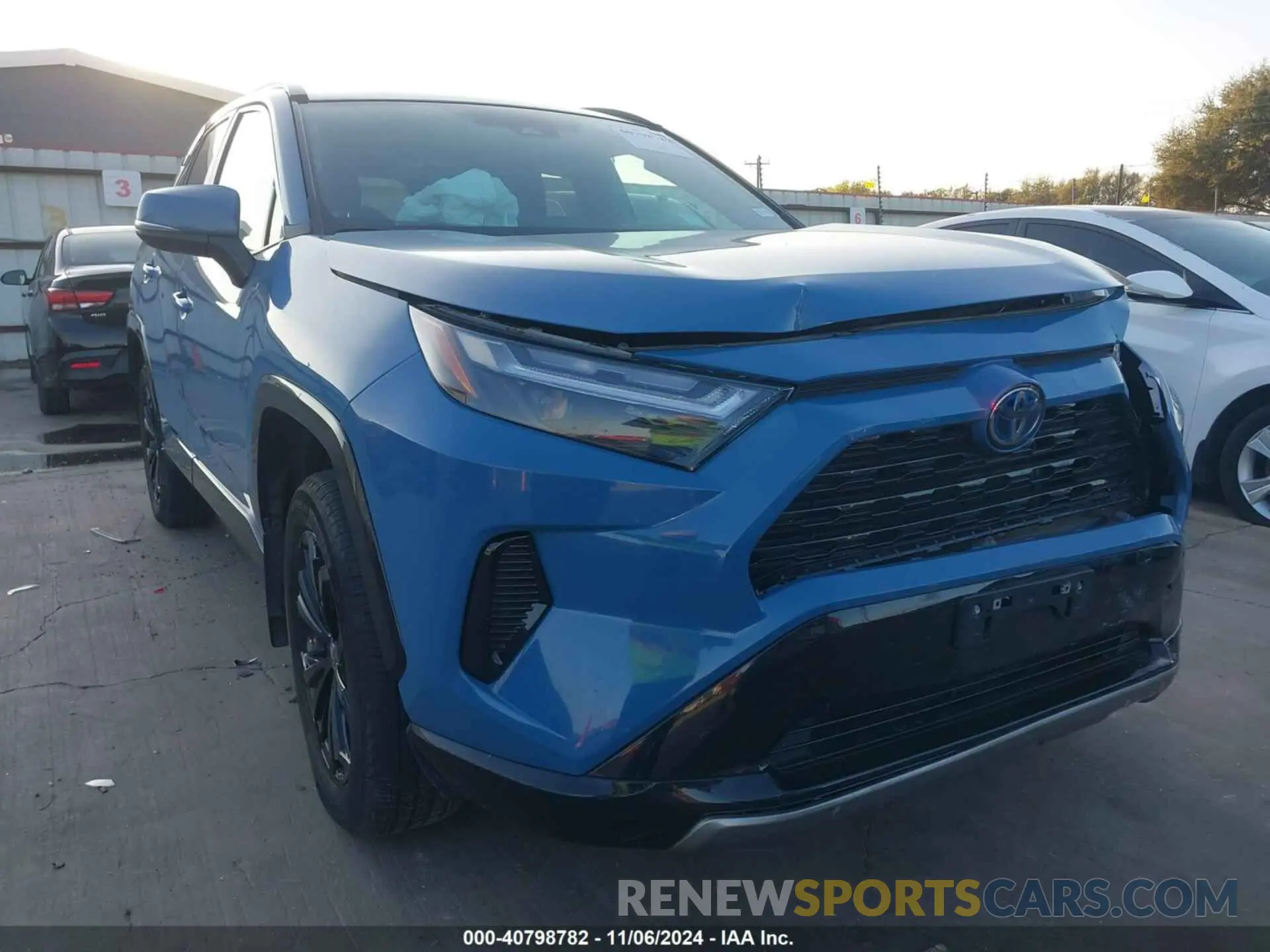 6 Photograph of a damaged car 4T3T6RFV0NU084309 TOYOTA RAV4 HYBRID 2022