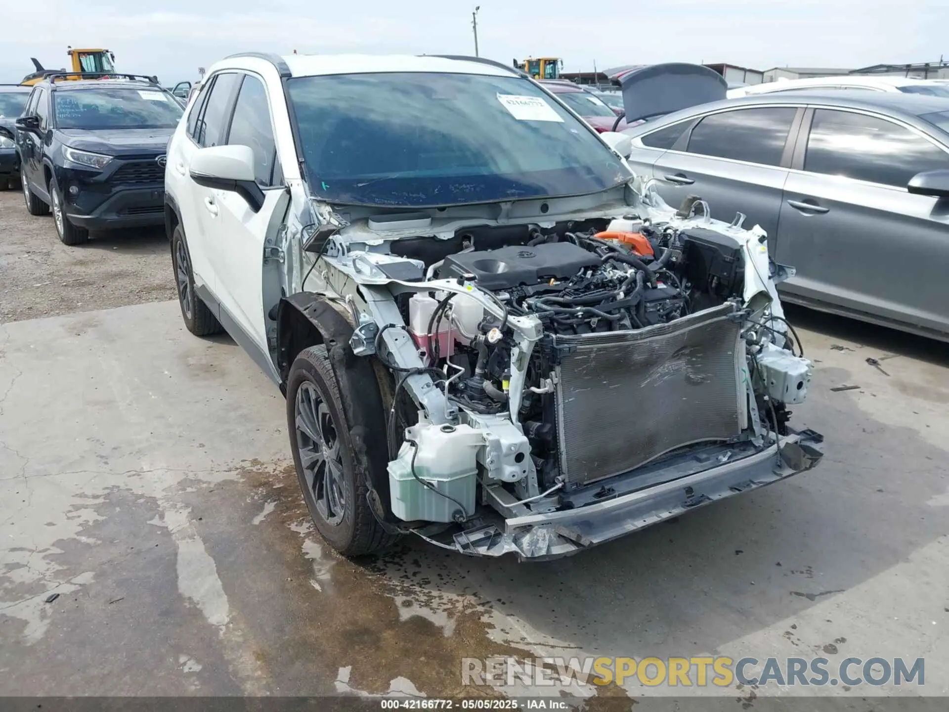 1 Photograph of a damaged car 4T3T6RFV4NU065150 TOYOTA RAV4 HYBRID 2022