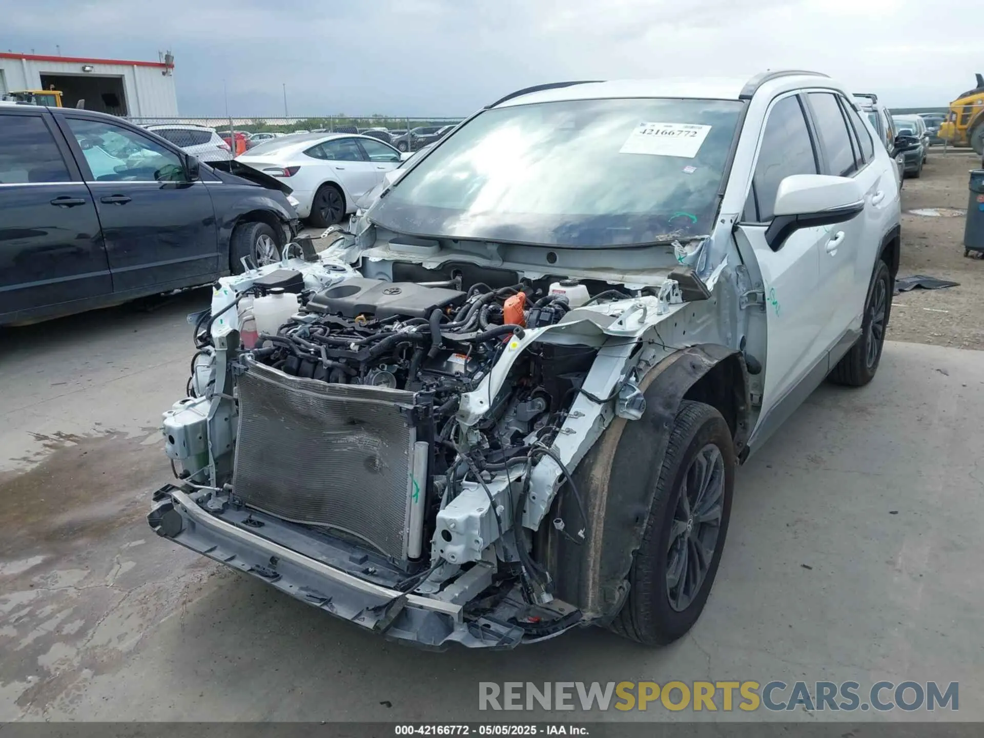 2 Photograph of a damaged car 4T3T6RFV4NU065150 TOYOTA RAV4 HYBRID 2022