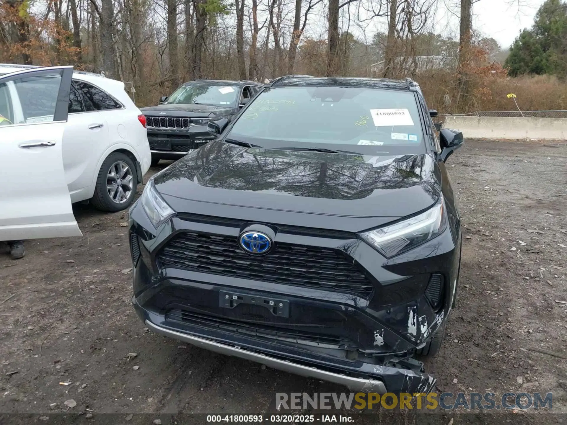 12 Photograph of a damaged car 4T3T6RFV8NU081545 TOYOTA RAV4 HYBRID 2022