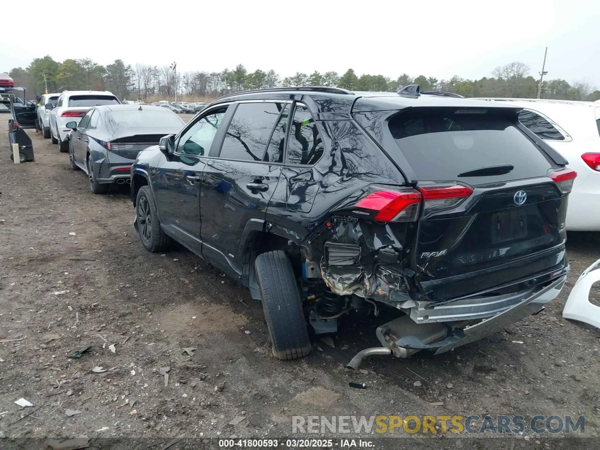 3 Photograph of a damaged car 4T3T6RFV8NU081545 TOYOTA RAV4 HYBRID 2022