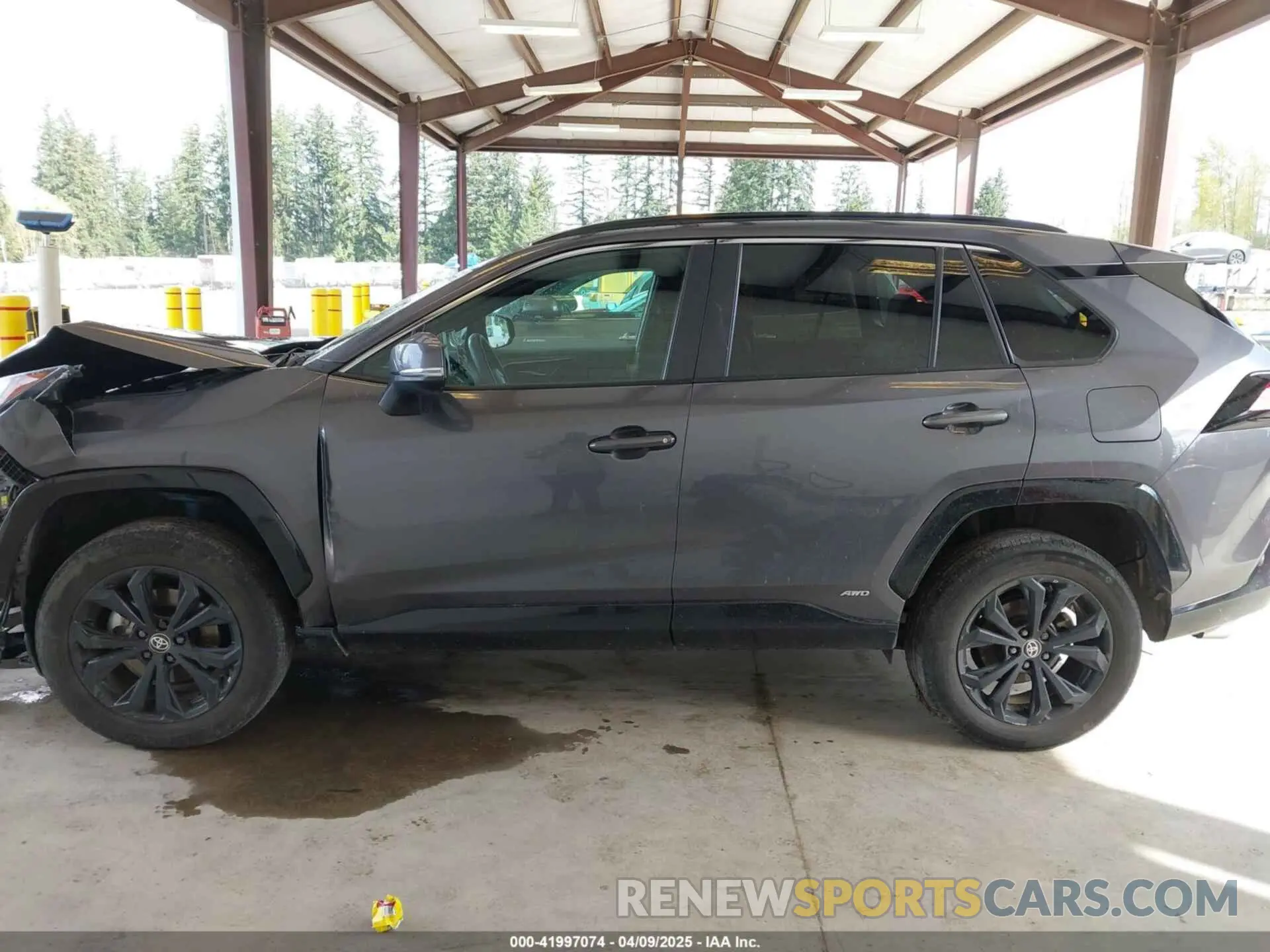 14 Photograph of a damaged car 4T3T6RFV8NU101888 TOYOTA RAV4 HYBRID 2022