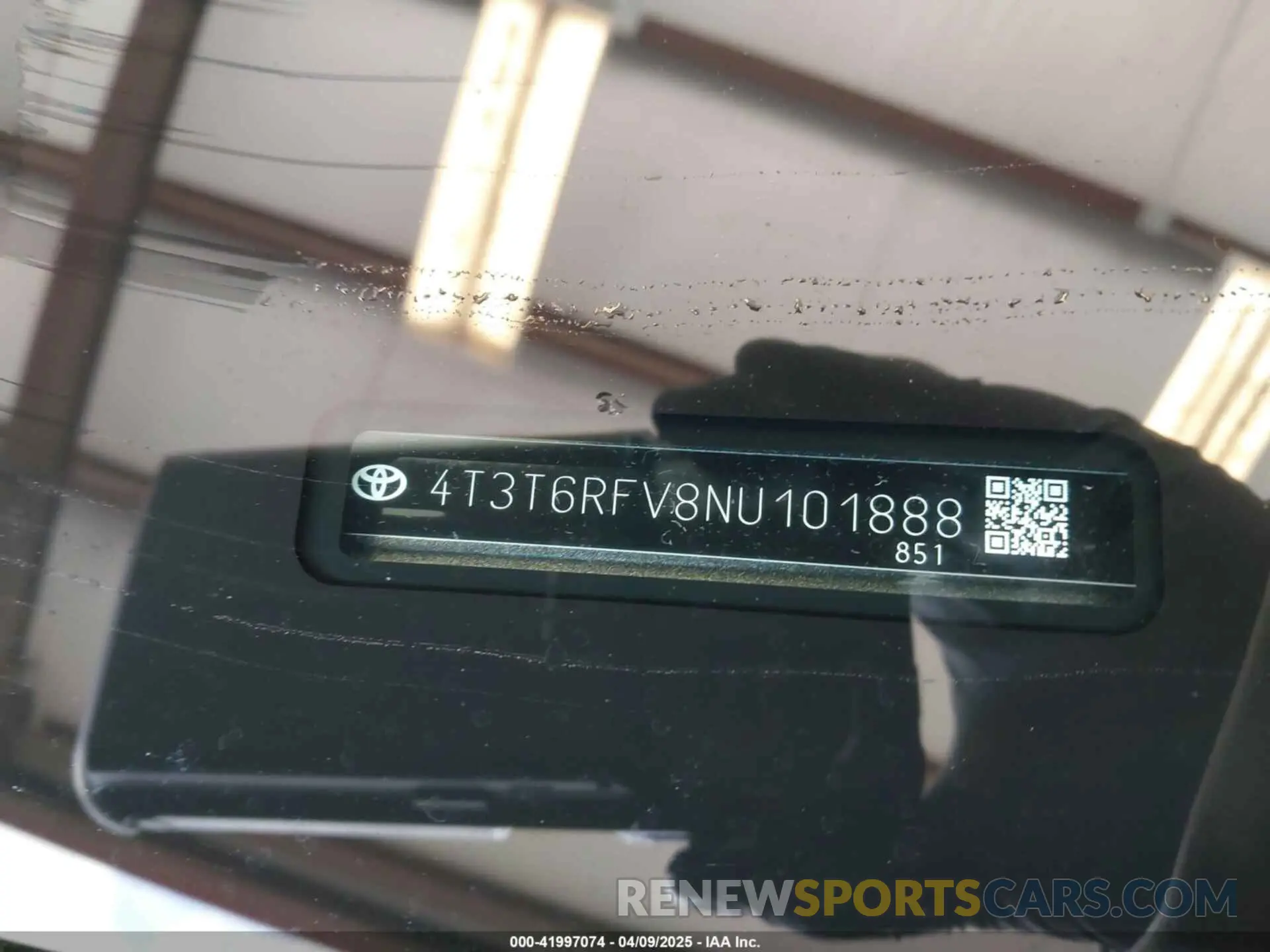 9 Photograph of a damaged car 4T3T6RFV8NU101888 TOYOTA RAV4 HYBRID 2022