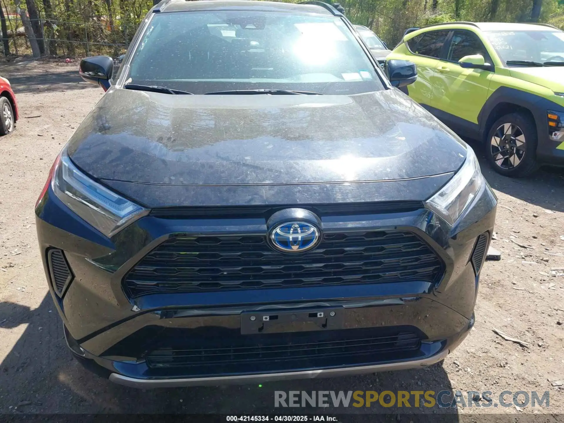 12 Photograph of a damaged car 4T3T6RFVXNU088724 TOYOTA RAV4 HYBRID 2022