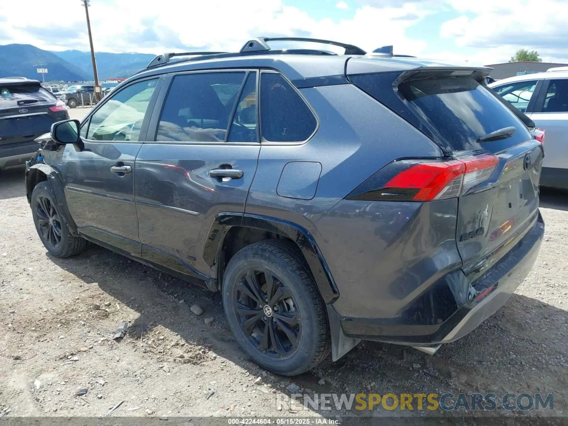 3 Photograph of a damaged car JTM16RFV0ND070012 TOYOTA RAV4 HYBRID 2022