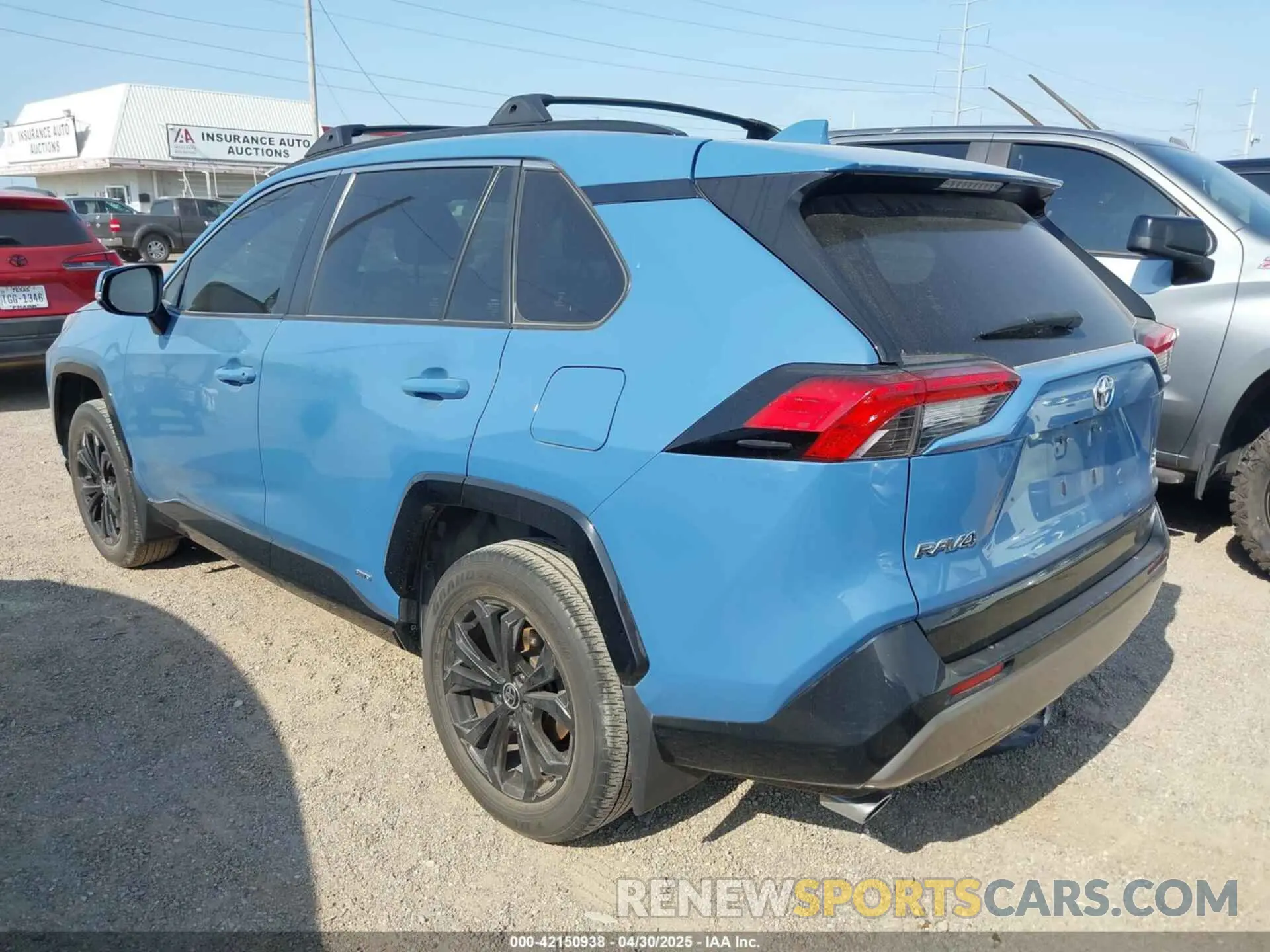 3 Photograph of a damaged car JTM16RFV0ND071693 TOYOTA RAV4 HYBRID 2022