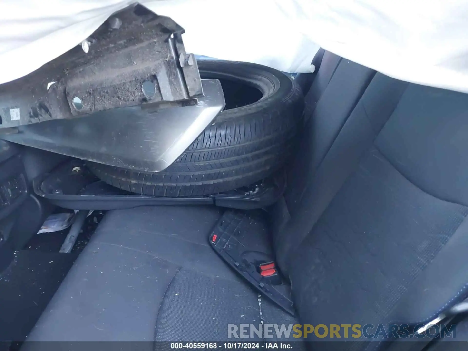 8 Photograph of a damaged car JTM16RFV4ND071048 TOYOTA RAV4 HYBRID 2022